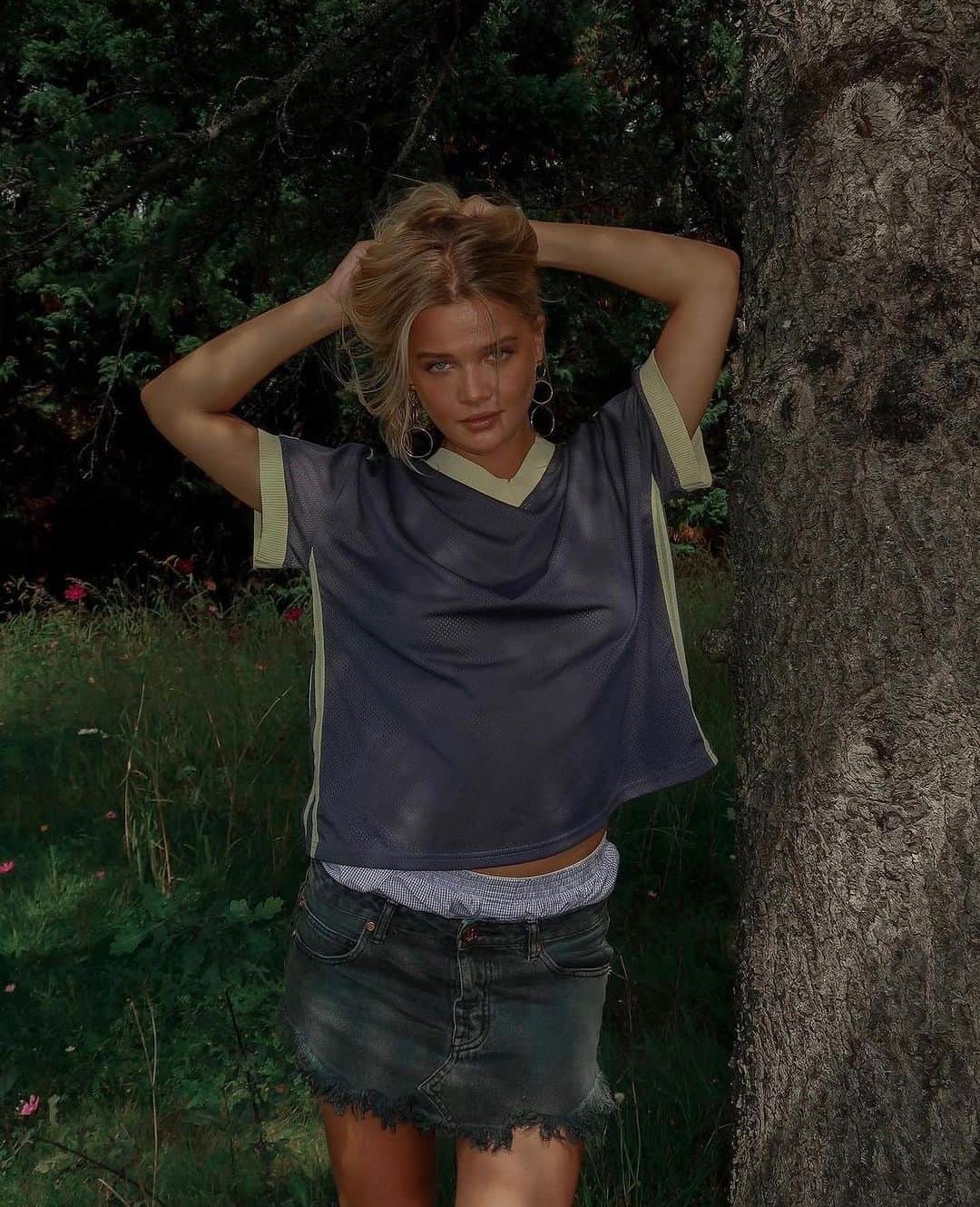 tiger Mistのインスタグラム：「Make the Jayna Tee yours. 💌 As seen on @fridatordhag!」