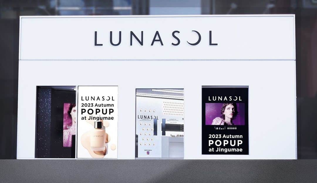 ＬＵＮＡＳＯＬのインスタグラム：「LUNASOL 2023 Autumn POPUP at Jingumae  ⁡ 9月16日(土)・17日(日)・18日(月・祝) 神宮前 M-SPACE JINGUMAEにて開催 ⁡ 9月22日（金）発売の植物由来オイルをふんだんに使用したオイル美容液ファンデーション"カラーオイルセラム"と、広大な宇宙からインスパイアされたメイクアップコレクション"The Infinite Universe"を会場にてお試しいただけます。 ⁡ この秋ルナソルがご提案する、まとう人の表情を引き立てるようなつややかな肌と、鮮やかなカラーと溶け込むようになじむ輝きを掛け合わせたモード感溢れるメイクアップを、ぜひこの機会にお楽しみください。 ⁡ #LUNASOL2023POPUP#カラーオイルセラム#オイル美容液ファンデーション#LUNASOL#ルナソル」