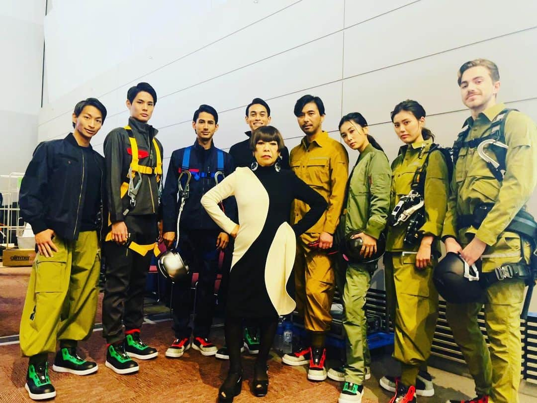 コシノジュンコさんのインスタグラム写真 - (コシノジュンコInstagram)「Mr.JUNKO WORK WEAR 始動です！2024年からユニフォーム・作業服・作業用品の販売大手のたまゆらから発売予定です！乞うご期待下さい！ #建設#作業着#アパレル」9月13日 10時34分 - junko_koshino_official