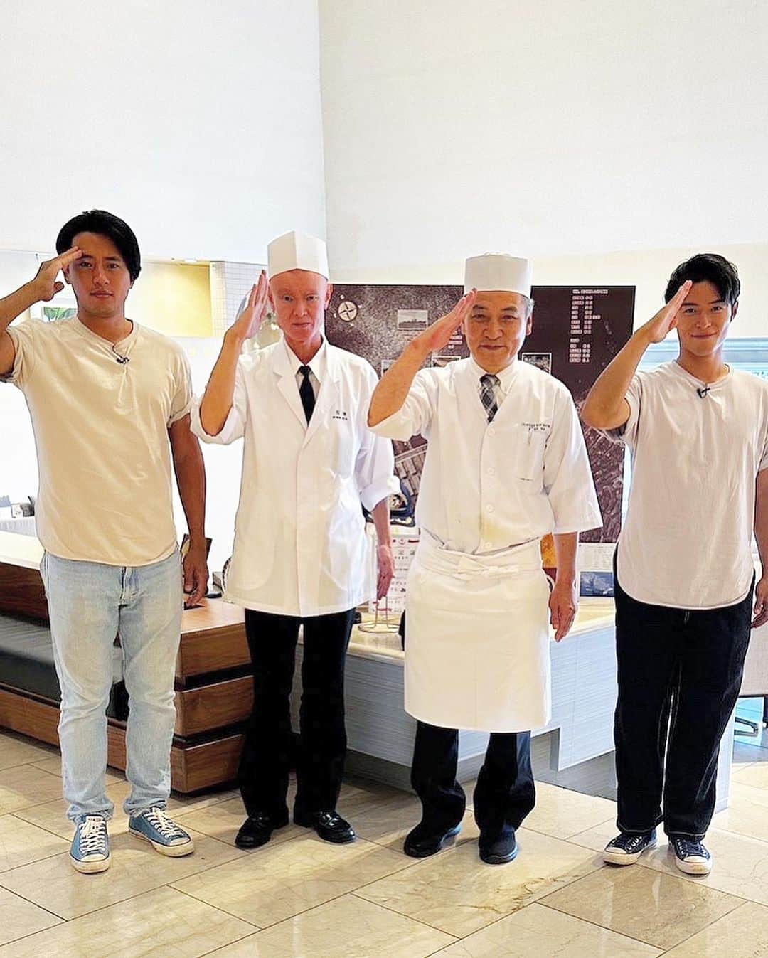 池田航さんのインスタグラム写真 (池田航Instagram)「海自カレー絶品でした😍🍛！！ ZIP！ 旅するエプロン 船の上だと曜日感覚