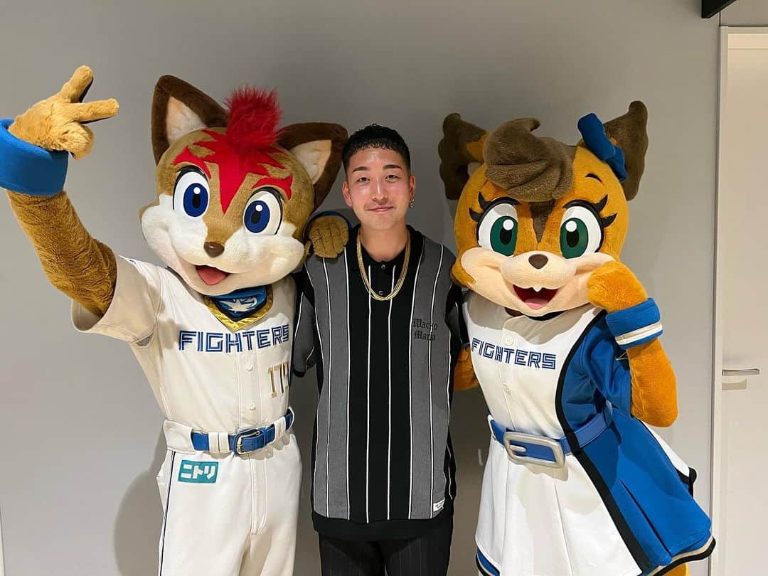 北海道日本ハムファイターズ フレップのインスタグラム：「． 【WE LOVE HOKKAIDO SERIES 2023】  昨日は #笠原瑠斗 さんが来てくれたよっ✨  #WELOVEHOKKAIDOSERIES2023 #音祭　#オトフェス  #北海道日本ハムファイターズ　 #lovefighters  #新時代　#FANSAREOURTREASURE  #フレップ #ポリーポラリス」