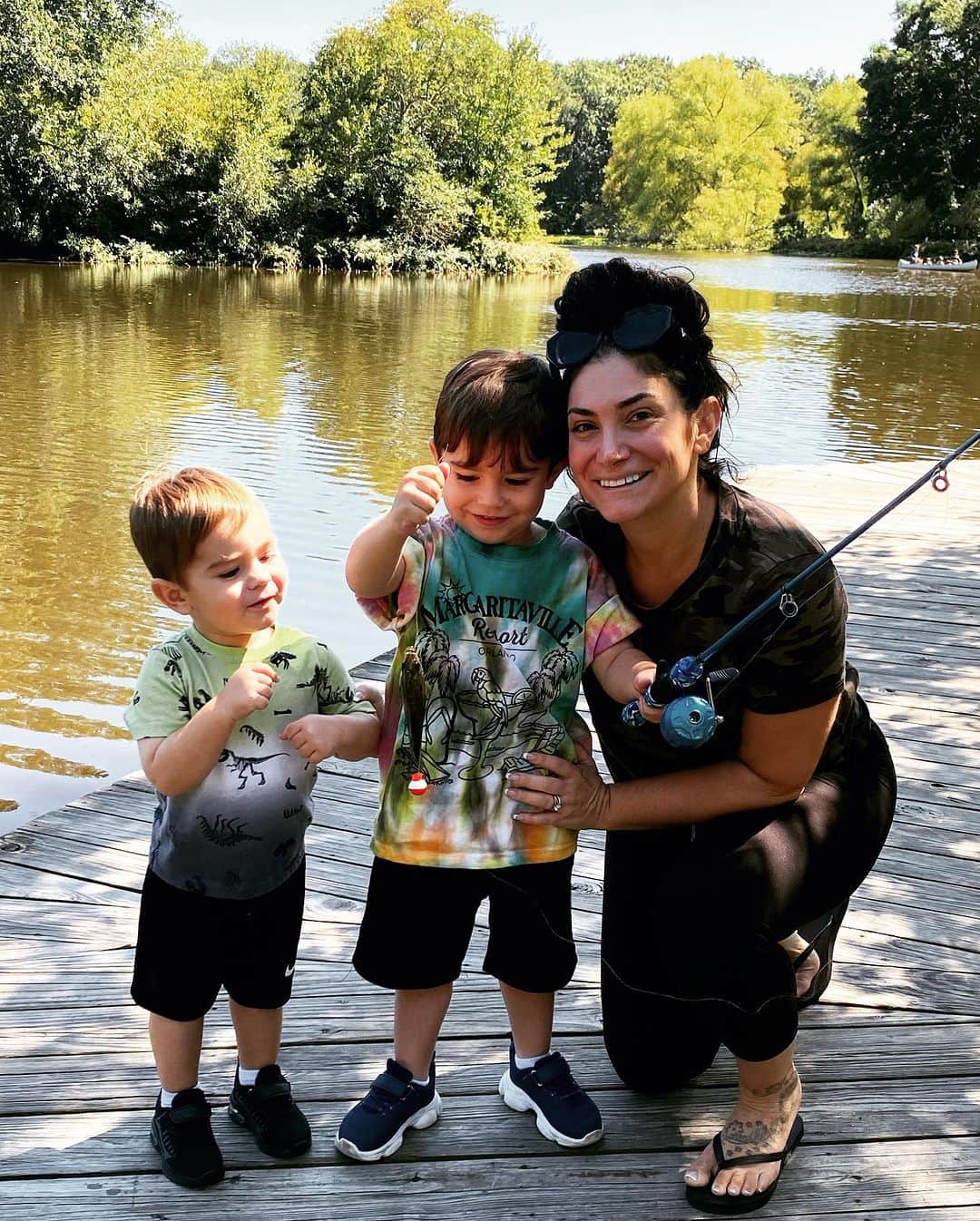 ディーナ・ニコール・コルテーゼのインスタグラム：「CJ caught and released his first fish this summer with pop pop ! Here are some pictures ! ❤️ he was so pumped 🥰」