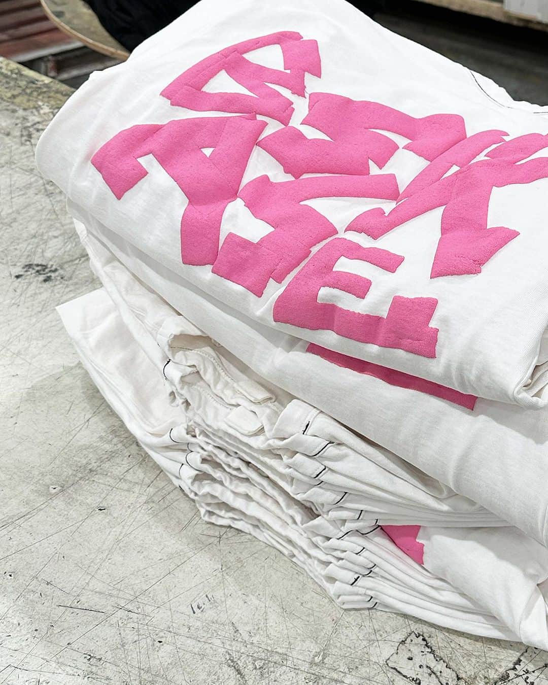 ベイシークのインスタグラム：「coming soon. bassike x.  launching exclusively at bassike.com tomorrow.  #bassike」