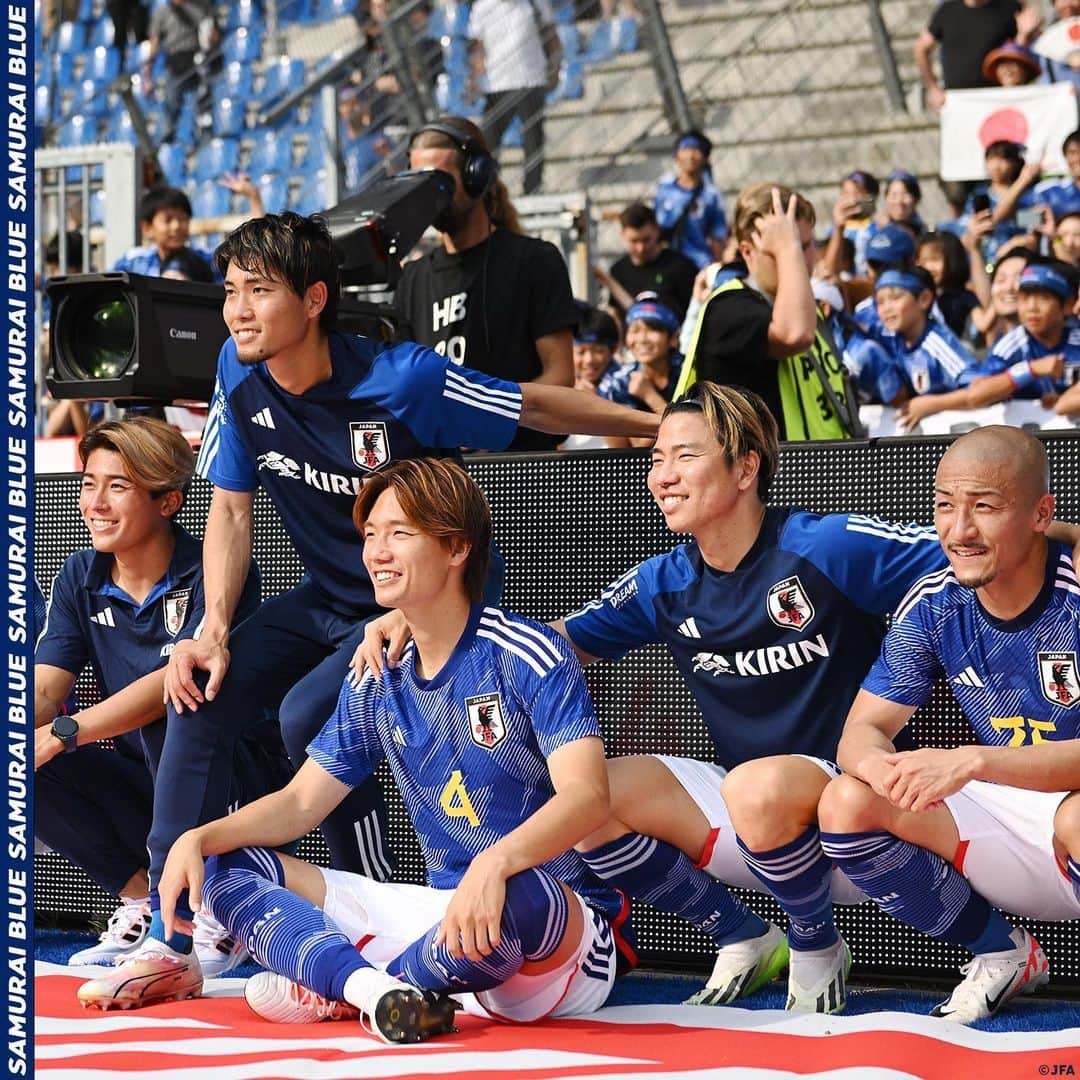 日本サッカー協会さんのインスタグラム写真 - (日本サッカー協会Instagram)「. 【2023.9.12 Photo Report⑤📸】  🏆#キリンチャレンジカップ 2023 🇯🇵#SAMURAIBLUE 4-2 トルコ代表🇹🇷 ⌚️21:20(🇯🇵) 🏟️セゲカ・アレーナ(ベルギー)  1 #中村航輔(GK) 3 #谷口彰悟 10 #堂安律 11 #古橋亨梧 13 #中村敬斗 15 #伊藤敦樹 17 #田中碧(C) 20 #久保建英 21 #伊藤洋輝 22 #町田浩樹 26 #毎熊晟矢  𝐒𝐔𝐁🔄 12 #大迫敬介(GK) 23 #シュミットダニエル(GK) 2 #菅原由勢 4 #板倉滉 5 #守田英正 6 #遠藤航 7 #三笘薫 8 #鎌田大地 14 #伊東純也 16 #冨安健洋 18 #浅野拓磨 19 #橋岡大樹 24 #森下龍矢 25 #前田大然  監督 #森保一  #夢への勇気を #SAMURAIBLUE」9月13日 12時05分 - japanfootballassociation