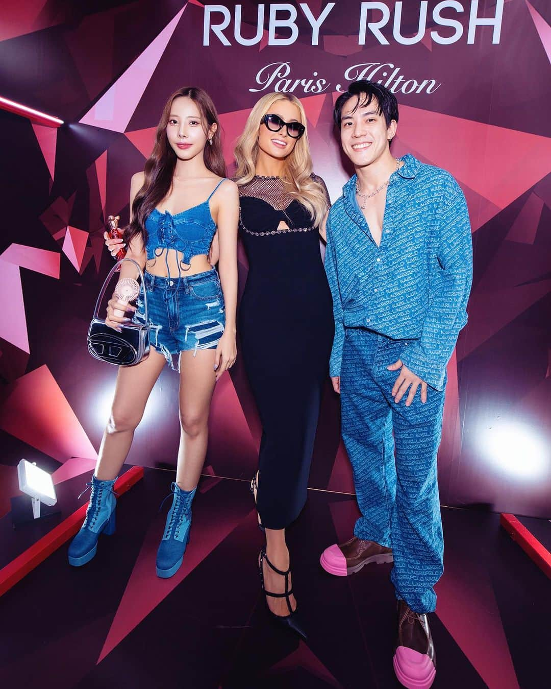 パリス・ヒルトンさんのインスタグラム写真 - (パリス・ヒルトンInstagram)「Thank you for all the love, #Thailand! 🥰 I had the best time #Sliving with you in #Bangkok celebrating my new @ParisHiltonFragrances, Ruby Rush, at @EveAndBoy ✨❤️‍🔥✨ Can’t wait to come back!! 💕 🇹🇭」9月13日 12時36分 - parishilton