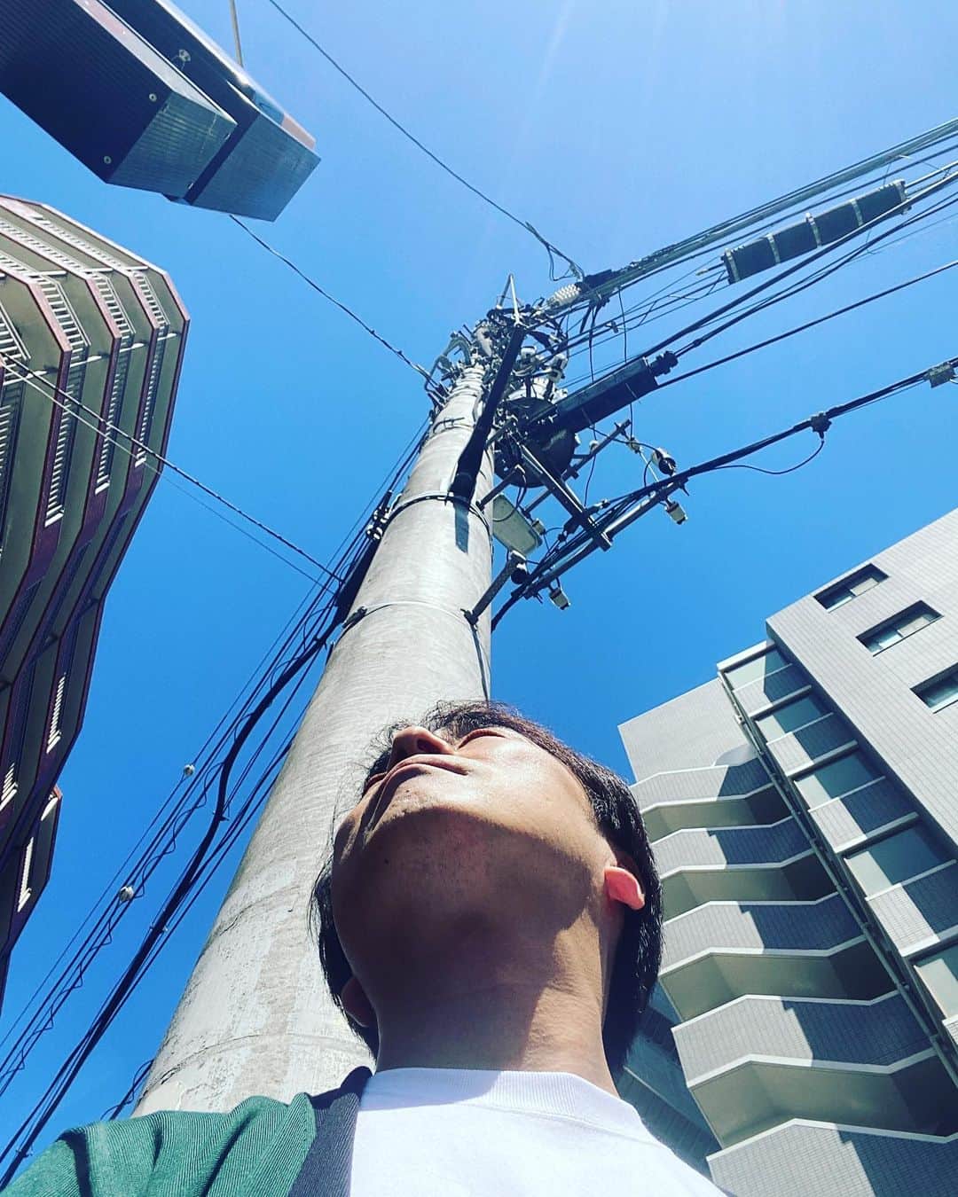 関智一のインスタグラム：「良い天気🎵  #ひとしごと終えて」