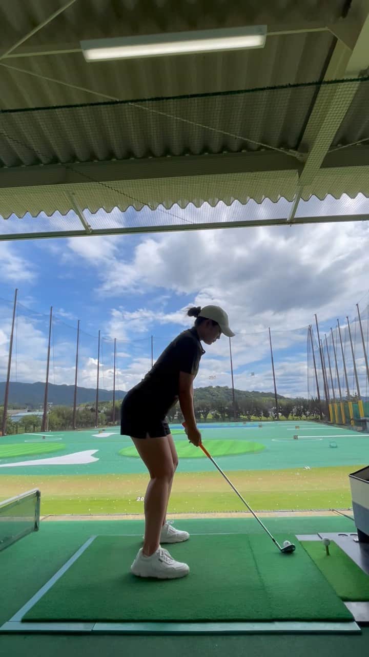 倉田珠里亜のインスタグラム：「. チェックポイントがたくさん🏌️‍♀️  #golf #golfswing」