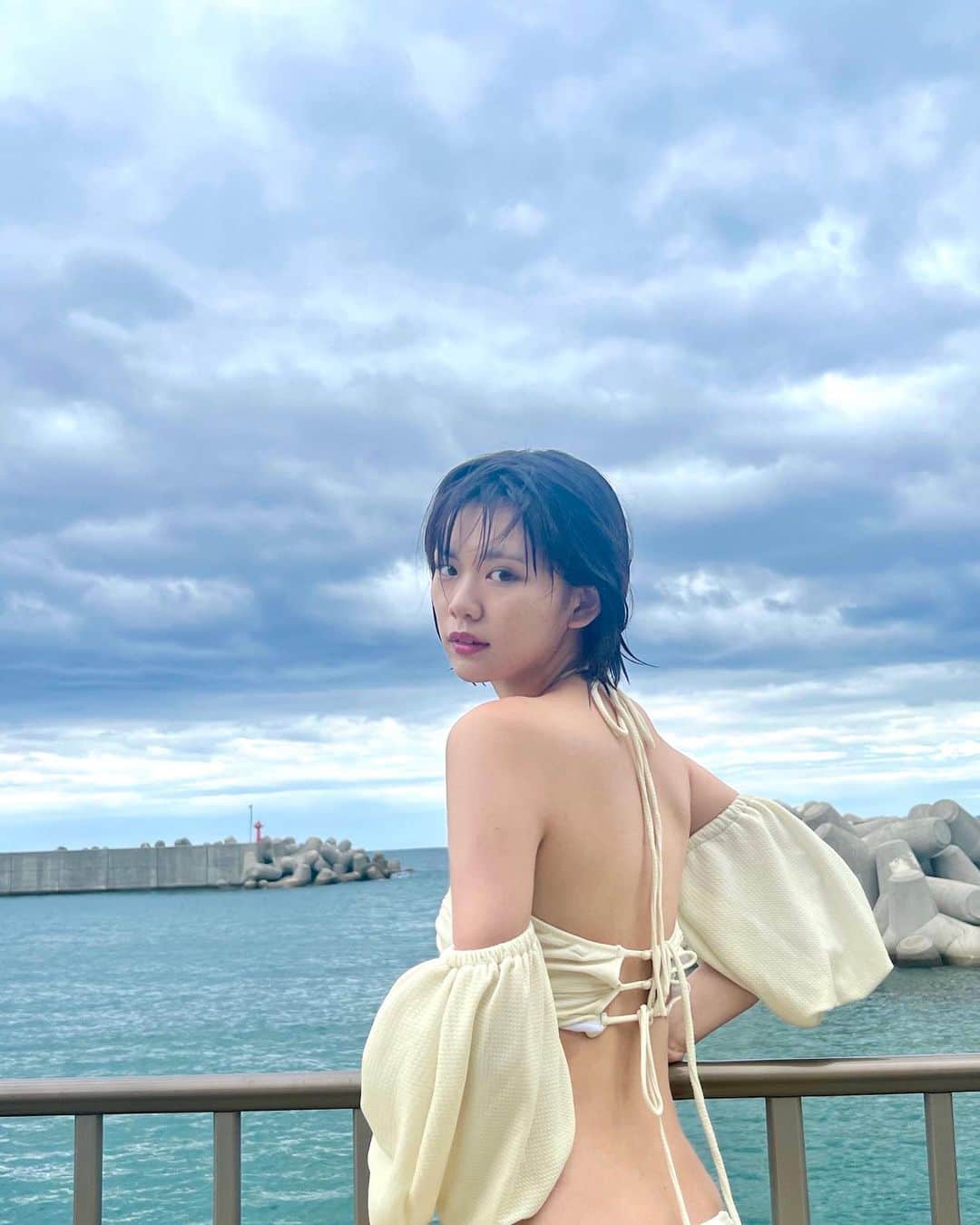 竹内詩乃のインスタグラム：「🌊  #和歌山 #白浜 #ダイビング #ミスオーシャン #海 #和歌山県 #japan #japantravel #wakayama #shirahama #shirahamabeach #summer #japanesegirl #summervibes」