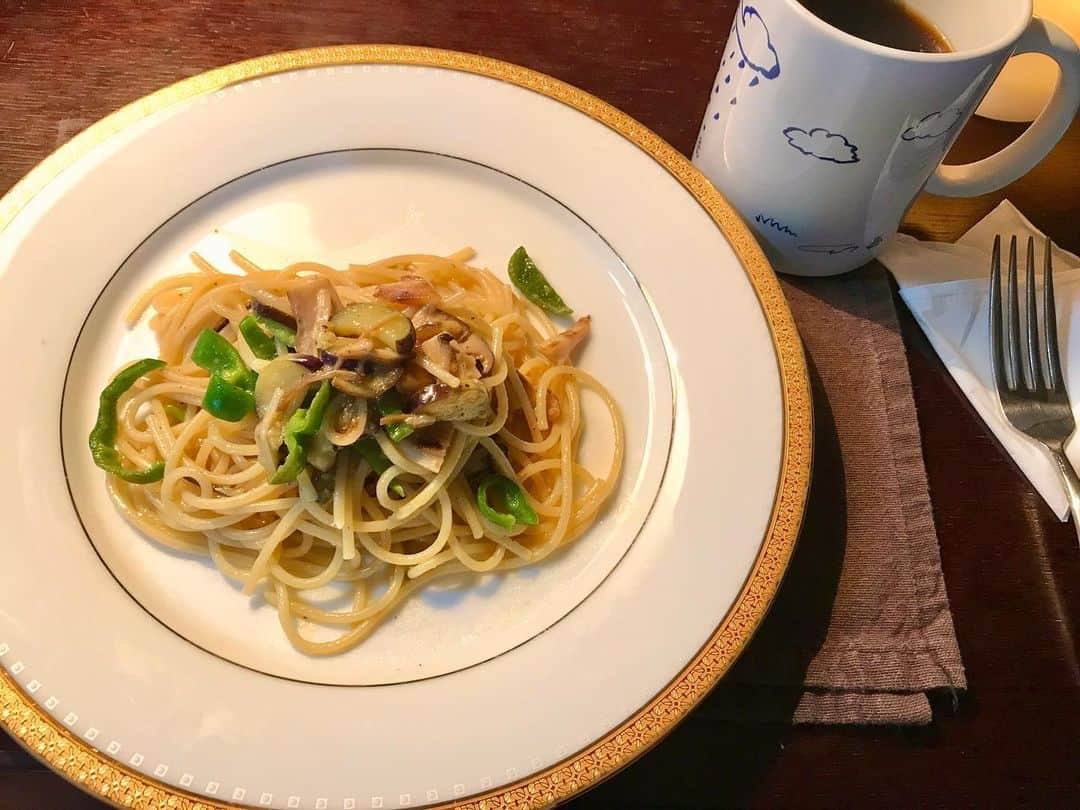 スネオヘアーさんのインスタグラム写真 - (スネオヘアーInstagram)「#スネオヘアー #家飯昼飯 #ありものスパゲティ #suneohair」9月13日 12時57分 - suneohairofficial