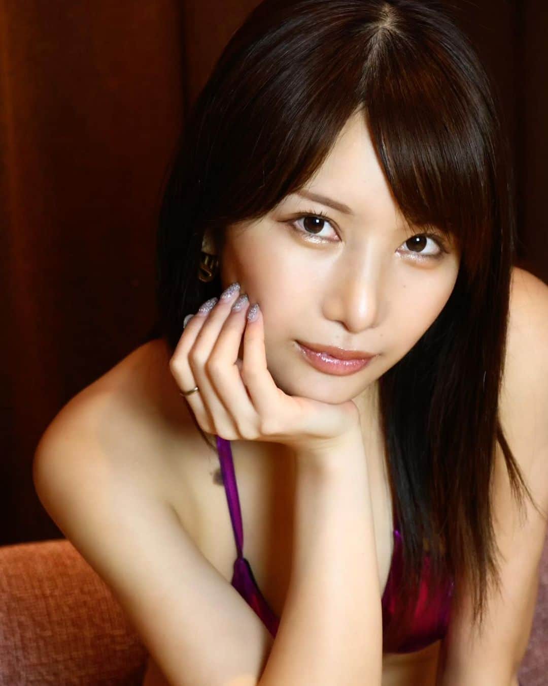 琴井ありさのインスタグラム：「私って平成顔らしい。  昭和顔と令和顔もあるんだって🥸  . . .  【20代ラストイベント】  最新DVD発売イベント〜お渡し会〜 10/7(土)12時 ソフマップ秋葉原  1枚購入から参加できます！  もし満員御礼(50人)になったら 今回のイベントにご予約頂いた全員の名前を刻んだ記念クリアファイルを製作予定です✨ デザインは過去のDVD表紙のコラージュで、カッコいい感じになりそうです❤︎  当日もしご来場できなくても郵送でお渡しするのでご安心を！！  ご予約はプロフィールのストーリーから飛んでね🙆‍♀️✨」