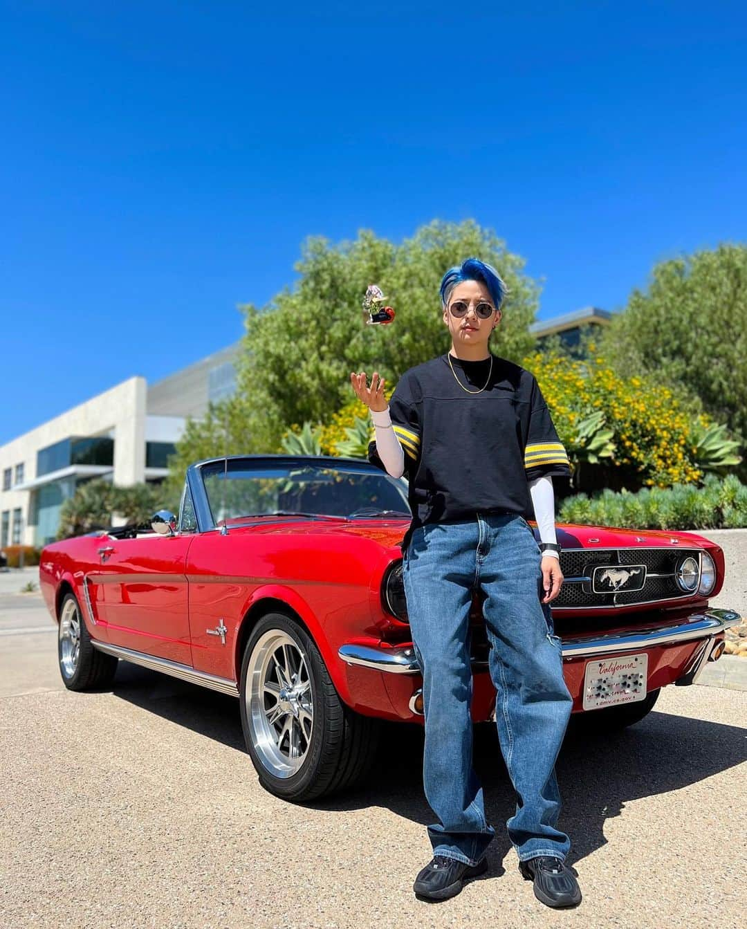 アンバー さんのインスタグラム写真 - (アンバー Instagram)「@valorant bought me a car 🙃」9月13日 13時09分 - amberliu