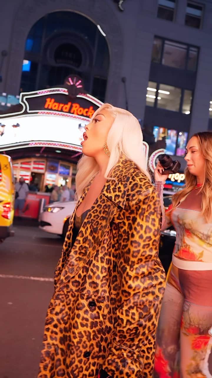 ジョーディン・ウッズのインスタグラム：「NYFW @woodsbyjordyn 🥲」