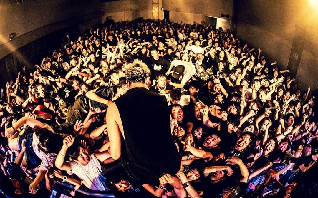 のインスタグラム：「“RE:ADMISSION” LIVE HOUSE TOUR 2023 at 高松 OLIVE HALL with Paledusk  Photos by @yamada_mphoto」
