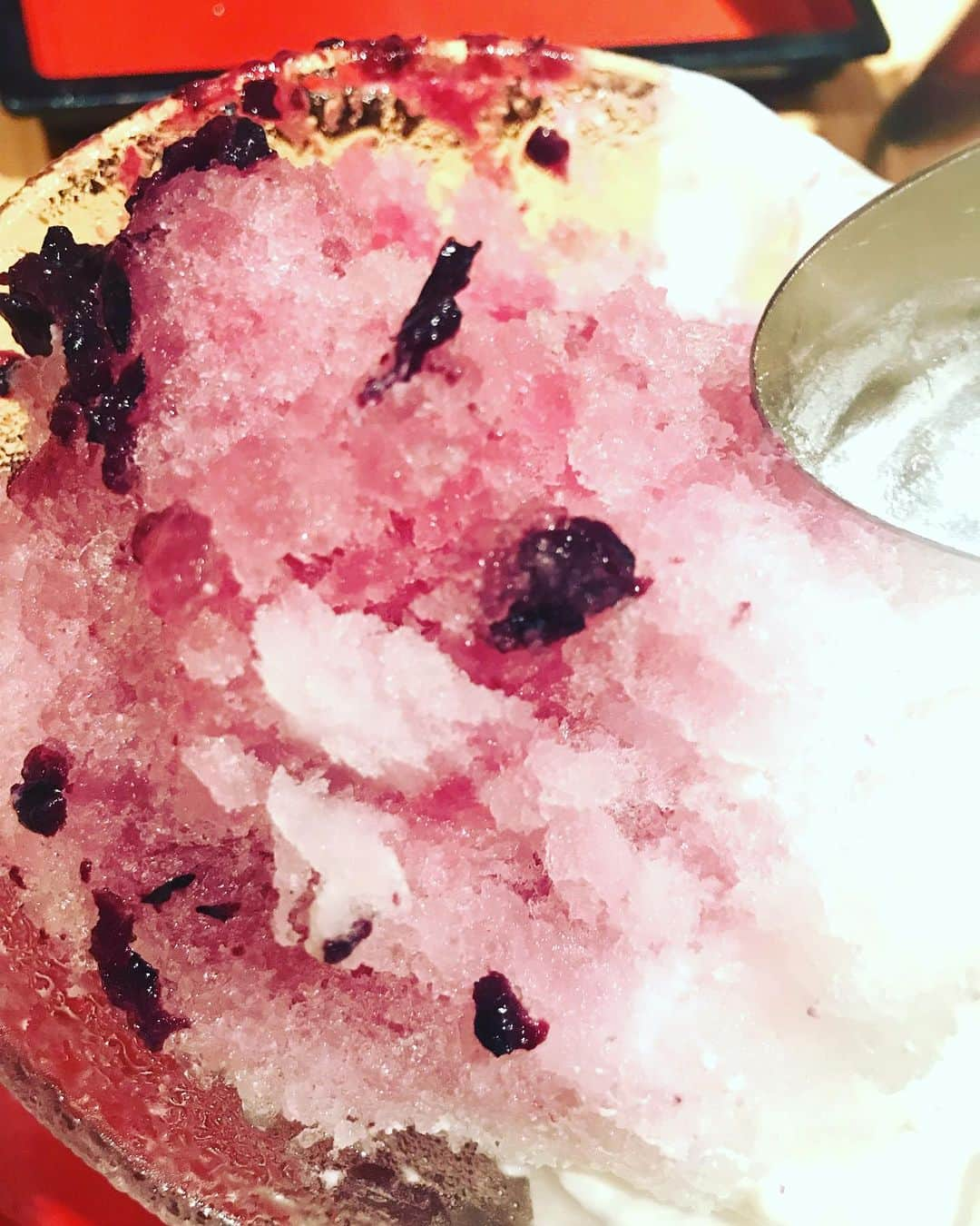 愛葉るびさんのインスタグラム写真 - (愛葉るびInstagram)「秋の  #氷活   #ナガノパープル  #🍧 2014年花組の  #エリザベート のブルーレイを手に入れまた毎日のように観てます🌸  みりおトートとだいもんルキーニが至宝✨✨✨ 好きすぎて…😭😭😭」9月13日 14時12分 - aibarubyruby