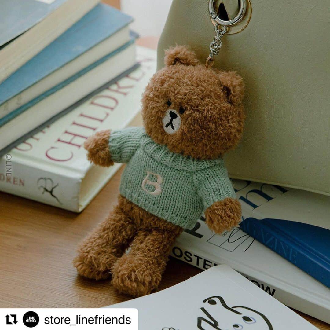 LINE FRIENDSさんのインスタグラム写真 - (LINE FRIENDSInstagram)「#Repost @store_linefriends with @use.repost ・・・ 가을 구름처럼 산뜻하고 포근한 메리노 울✨  LINE FRIENDS Made by BROWN 2023 F/W Knit Edition  📍임프몰 (IMPRESSIVE PRESENT) 2023.09.14 11am KST 🔗 프로필 링크를 확인하세요! 🧸 Special Gift 🧸 by BROWN 제품 10만원 이상 구매 시 브라운 니트 인형 키링 1개 증정(~9/25 KST) *주문 1건당, 한정 수량으로 소진시 종료  📍라인프렌즈 강남/홍대/인사동/핫트랙스 🧸 Special Gift 🧸 by BROWN 제품 10만원 이상 구매 시 브라운 니트 인형 키링 1개 증정(~9/25 KST) *결제 1건당, 한정 수량으로 소진시 종료  -  Cozy up your fall season with fresh and soft merino wool✨  LINE FRIENDS Made byBROWN 2023 F/W Knit Edition  📍LINE FRIENDS COLLECTION 09.13.2023 7pm PDT 🔗 Link in our bio! 🧸 Special Gift 🧸 If you purchase more than $100 of by BROWN product, BROWN knit doll keyring will be provided.(~9/24 PDT) *Gifts are given per each order and end when the stocks run out  #LINEFRIENDS #BROWN #madebyBROWN #라인프렌즈 #브라운 #메이드바이브라운 #knit #cardigan #sweater #beanie #muffler #니트 #가디건 #스웨터 #비니 #목도리」9月13日 14時14分 - linefriends