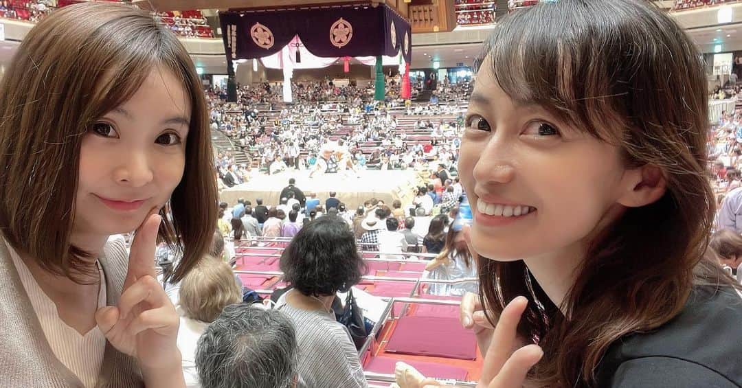 宮内こずえのインスタグラム：「奈央ちゃんと久しぶりの相撲観戦✨」