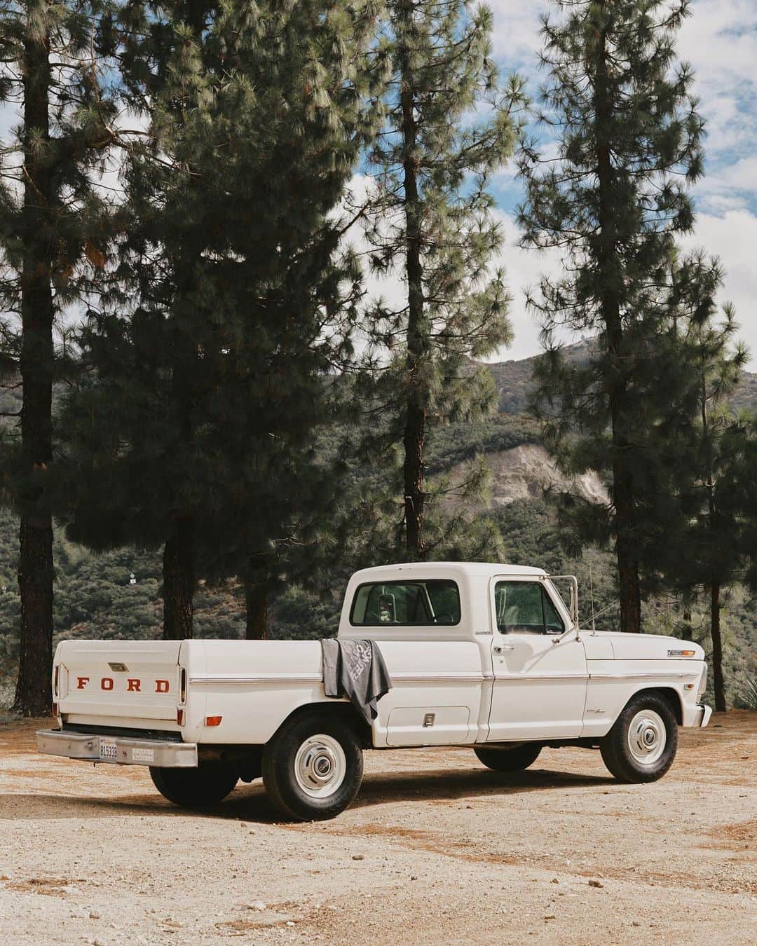 ジョン エリオットさんのインスタグラム (ジョン エリオットjohnelliottco)