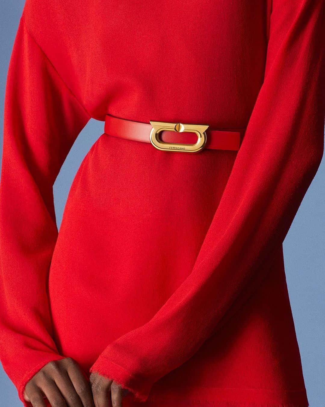 サルヴァトーレ・フェラガモのインスタグラム：「A small element can change the whole narrative. #FerragamoBelts」