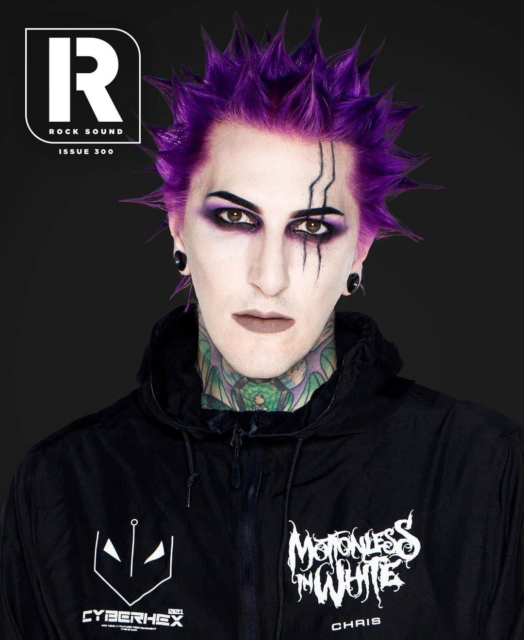 Rock Soundのインスタグラム：「Motionless In White frontman Chris Motionless returns to the cover of Rock Sound for Issue 300  A year on from the incredible success of ‘Scoring The End Of The World’, he reflects on the development of the record, its incredible success and what the future holds for the band  Plus, we have teamed up with the band to bring you this exclusive ‘Sign Of Life’ t-shirt, available for delivery worldwide  Get yours now at SHOP.ROCKSOUND.TV (link in bio)  📸 @rockcandyphoto   #motionlessinwhite #chrismotionless」