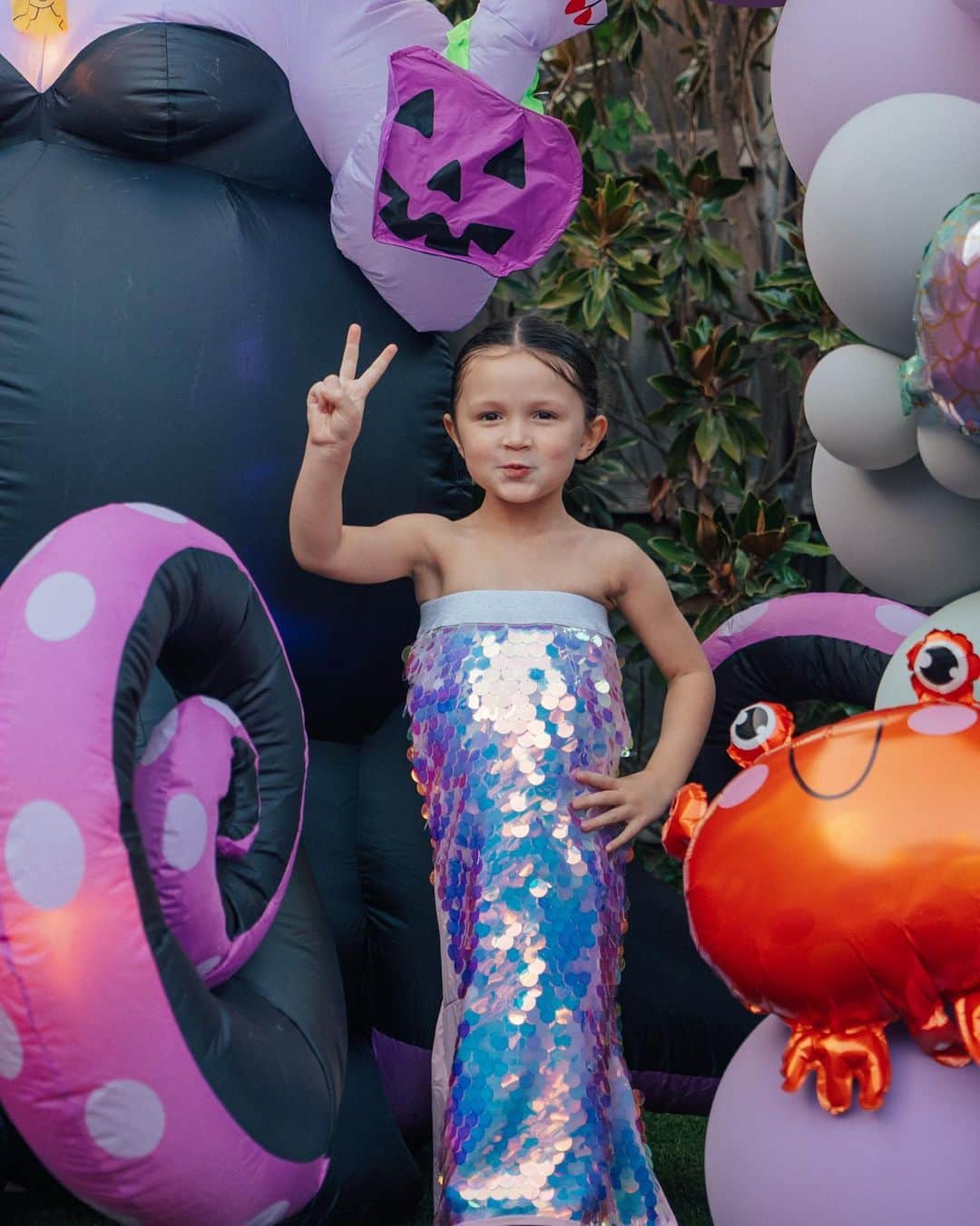 Paige Hathawayのインスタグラム：「And just like that she’s 4! 🥹🥳」