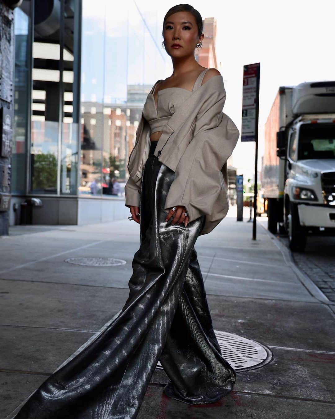 アライ・マキさんのインスタグラム写真 - (アライ・マキInstagram)「floating in @bachmai ✨ @nyfw」9月14日 1時16分 - allymaki