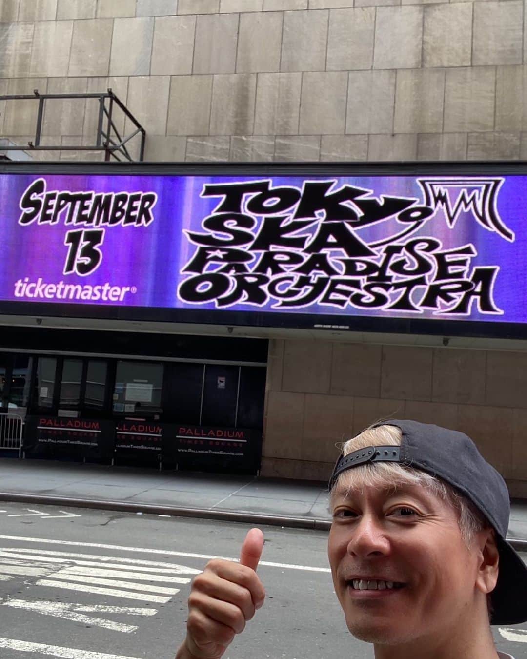 大森はじめさんのインスタグラム写真 - (大森はじめInstagram)「本日お待ちしてます♫ 楽しみだー！  Palladium Times Square New York City  #スカパラ  #fishbone」9月14日 1時40分 - h.omori