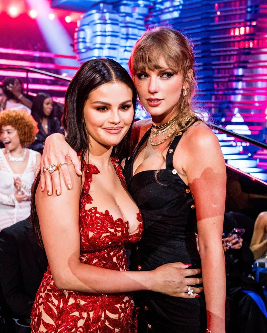 Blonde Saladさんのインスタグラム写真 - (Blonde SaladInstagram)「Friendship goals, unexpected duos, victory enthusiasm and other backstage wonder from @vmas night 💖✨   📸 Getty / Courtesy of Mtv   #Mtv #Vmas #TaylorSwift #SelenaGomez #JustinTimberlake #TheBlondeSalad」9月14日 1時42分 - theblondesalad