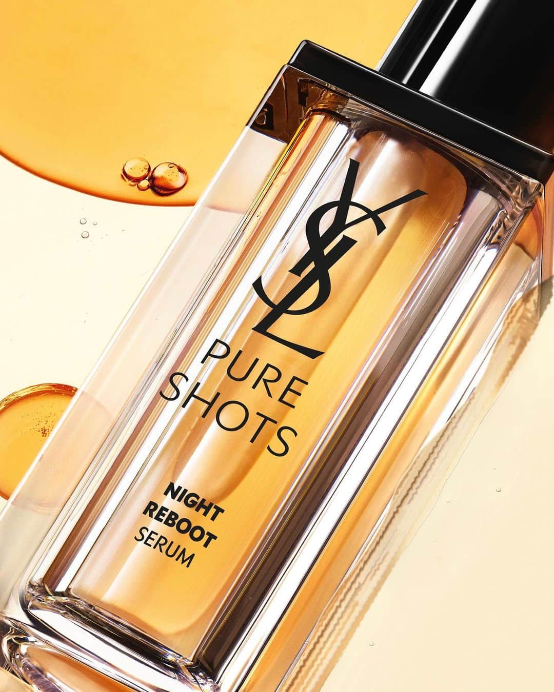 Yves Saint Laurent Beautyさんのインスタグラム写真 - (Yves Saint Laurent BeautyInstagram)「Prepare for smoother, energised skin with PURE SHOTS NIGHT REBOOT SERUM. Get rebooted and recharged while you sleep with this overnight glow.   #YSLBeauty #PureShots」9月14日 2時07分 - yslbeauty