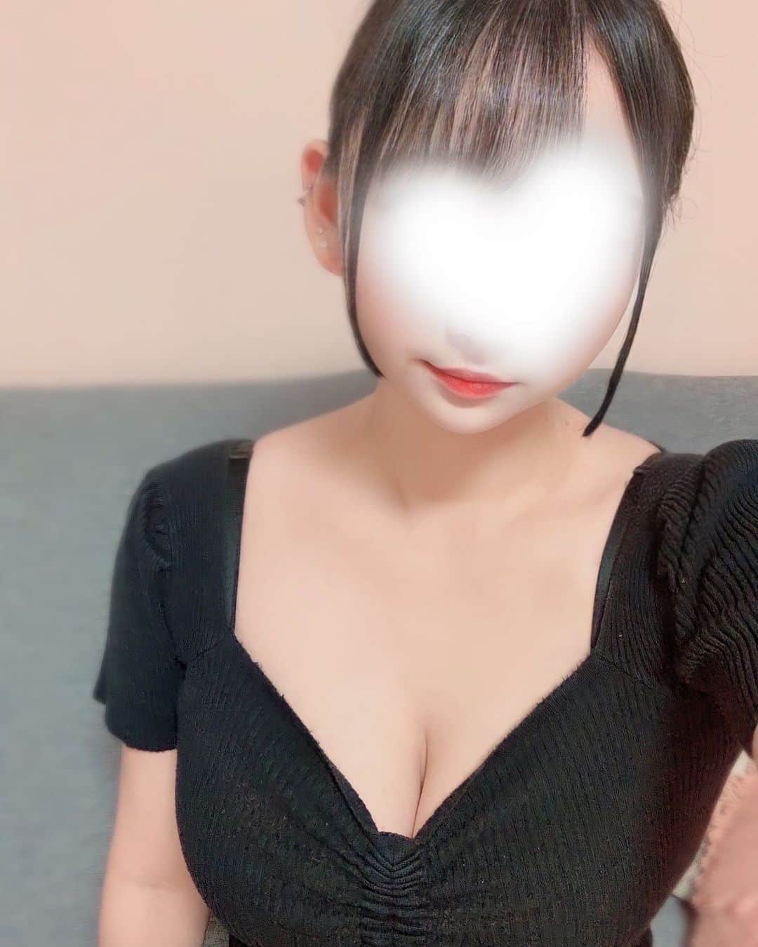のインスタグラム：「めい（19） B95（H）W63 H88  ご新規様初回限定‼️ 初回限定オープン記念お試しキャンペーン😳💨  🌟全コース2000円引⭐️ ※LEONを初めてご利用いただける方限定の割引となっております。  電話番号 / 070-9053-4471 営業時間 / 10:00~翌6:00(最終受付5:00) 最寄り駅 / 地下鉄南北線 中島公園駅徒歩3分  ご予約はInstagramのDMからもOK🫢💖 お待ちしております🙇‍♀️ @sapporo_leon  #メンズエステLEON #LEON #メンズエステ #メンズエステ求人 #メンズエステ嬢 #メンズエステ好きな人と繋がりたい #メンズエステ好き #メンズエステランキング #メンズエステティシャン #メンズエステ札幌 #メンズエステセラピスト #メンズエステサロン #アロマ #エステ #マッサージ #札幌メンエス #メンエス #メンエス札幌 #メンエス嬢 #メンエス好きな人と繋がりたい #オイルマッサージ #完全個室 #すすきの #中島公園 #かわいい #嬢 #北海道 #すすきの遊び」