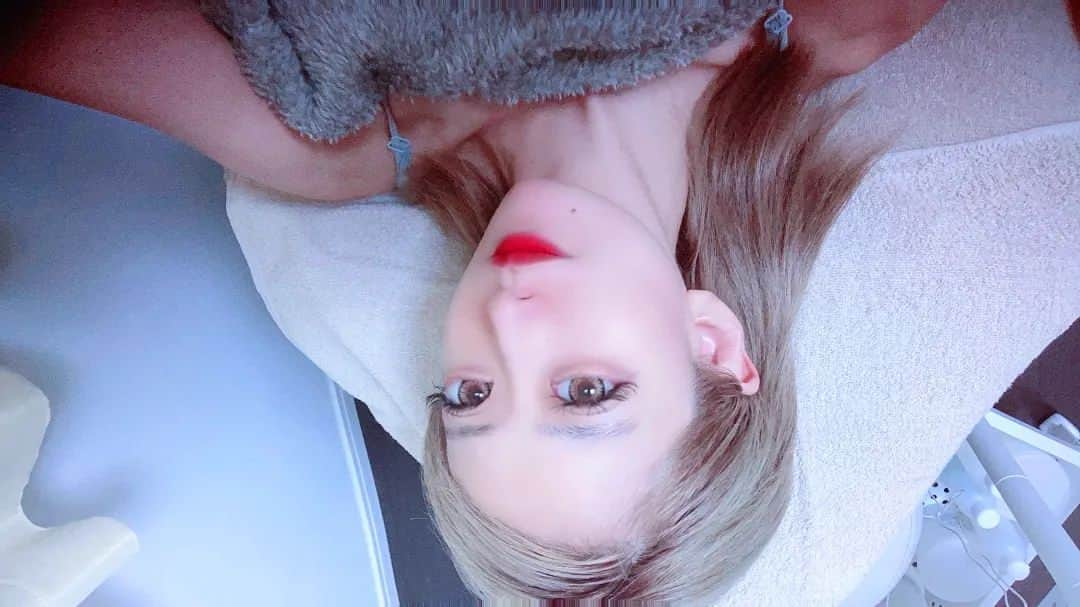 梁愛美さんのインスタグラム写真 - (梁愛美Instagram)「🧖‍♀️🧖‍♀️🧖‍♀️💕⁡ ❥⁡ ⁡❥⁡ ⁡【Truelab】⁡ ❥⁡ ⁡❥⁡ ⁡住所非公開のprivate salon様𓂃 𓈒 ໒꒱⁡ ❥⁡ ⁡❥⁡ “⁡一人ひとりの肌に合わせた肌質改善フェイシャル&ケア90分コース“を施術して頂きました🧖‍♀️🧖‍♀️🧖‍♀️✨ ❥⁡ ⁡❥ ①カウンセリング ②洗顔指導 ③マイクロスコープ肌チェック ④トーニング ⑤パック ⑥イオン導入⁡ ⁡⁡ ❥⁡ ⁡❥⁡⁡ 連勤で疲れてた⁡お肌が生き返りましたぁ⁡🧖‍♀️🧖‍♀️🧖‍♀️💕 ❥⁡ ⁡❥⁡ ⁡トーンアップ効果もあり💮💯⁡ ❥⁡ ⁡❥ ⁡📍住所非公開㊙️㊙️㊙️ ❥⁡ ⁡❥⁡ ⁡PR @truelab_chiba⁡ ❥⁡ ⁡❥ #Truelab #facial #facialcare #platinumproduction #aimiryou #フェイシャル #肌質ケア #トラブル肌ケア #エステ  #フェイシャルエステ #プライベートサロン #千葉サロン #プラチナムプロダクション #梁愛美」9月13日 17時21分 - aimipink