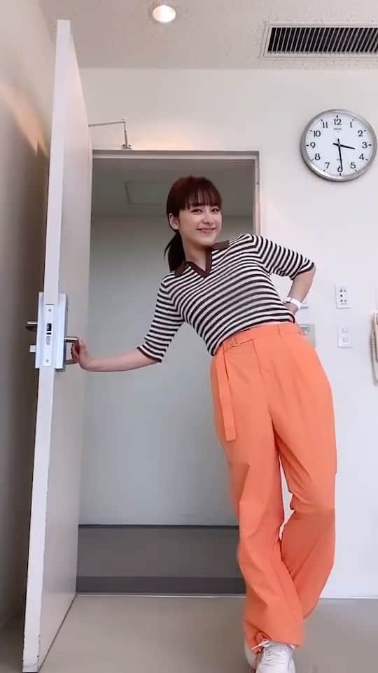 平祐奈のインスタグラム：「🧡💛🤎 ついに明日最終回です‼︎ その前にTVerで8話みてね 育田の衣装全部可愛いんだよなぁ #すばせか #この素晴らしき世界」