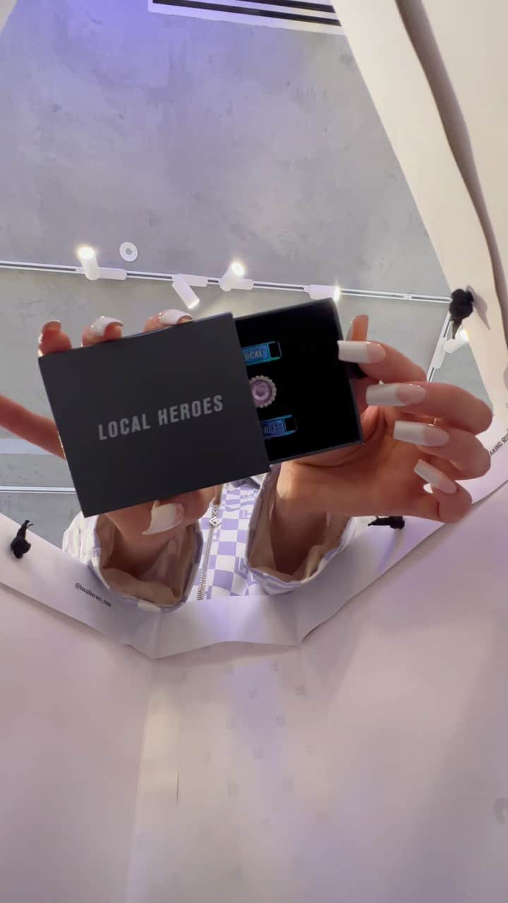 LOCAL HEROESのインスタグラム：「We’ve got sth for you 👀🧳 /  15% OFF on regular & extra 10% OFF on sale, use: HOT15 or HOT10」