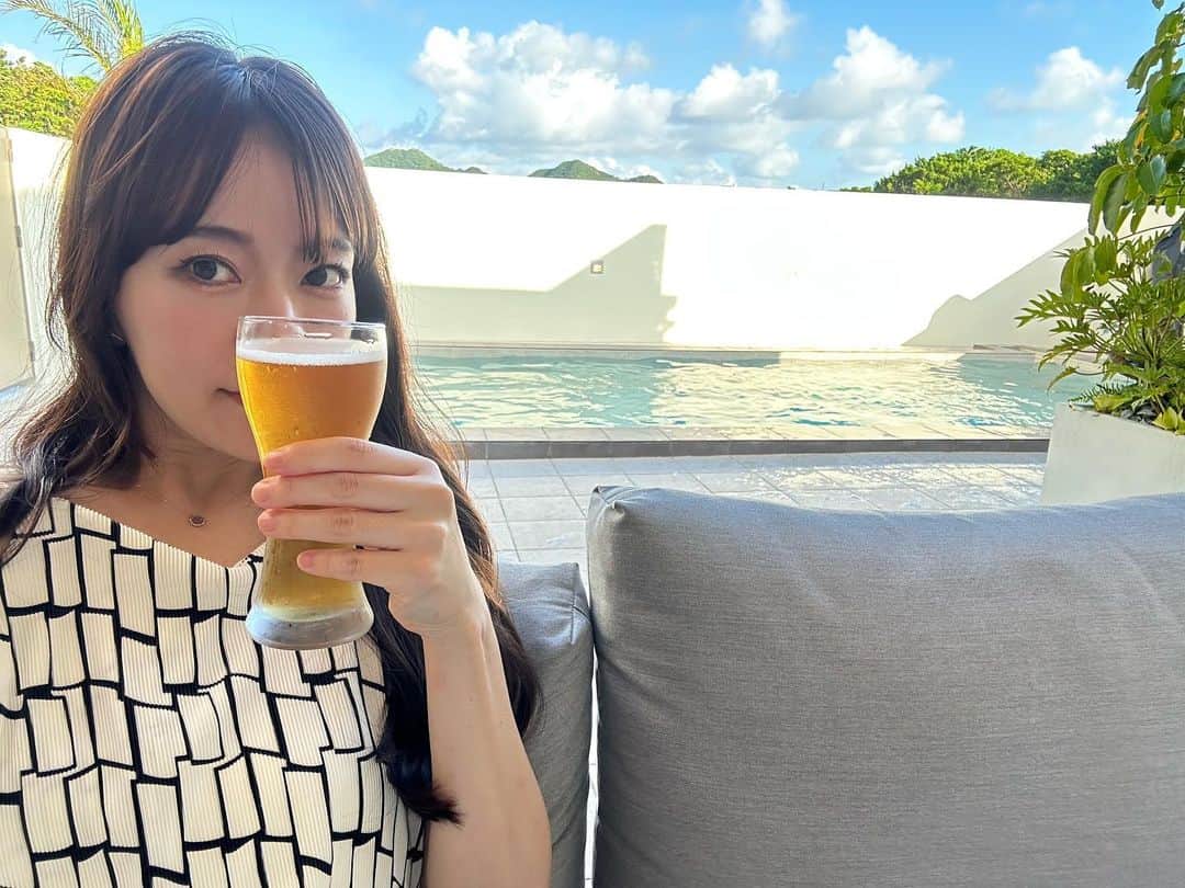 橋本奈実のインスタグラム：「昨日沖縄VlogをYouTubeにアップしましたー🌺遅すぎかなーと思いきや、シルバーウィークでいく人がいてよかった😂みてねー🌴✨」