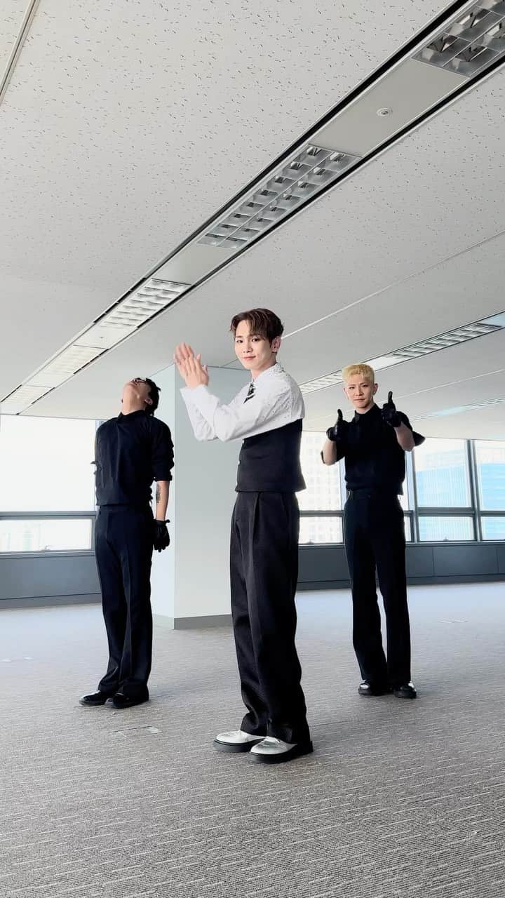 SHINeeのインスタグラム：「[공지] KEY ’Good & Great‘ 챌린지 공개   #KEY #키 #SHINee #샤이니  #Good_and_Great  #KEY_Good_and_Great #Good_and_Great_Challenge #굿앤그레이트챌린지 #SHORTee  @bumkeyk」