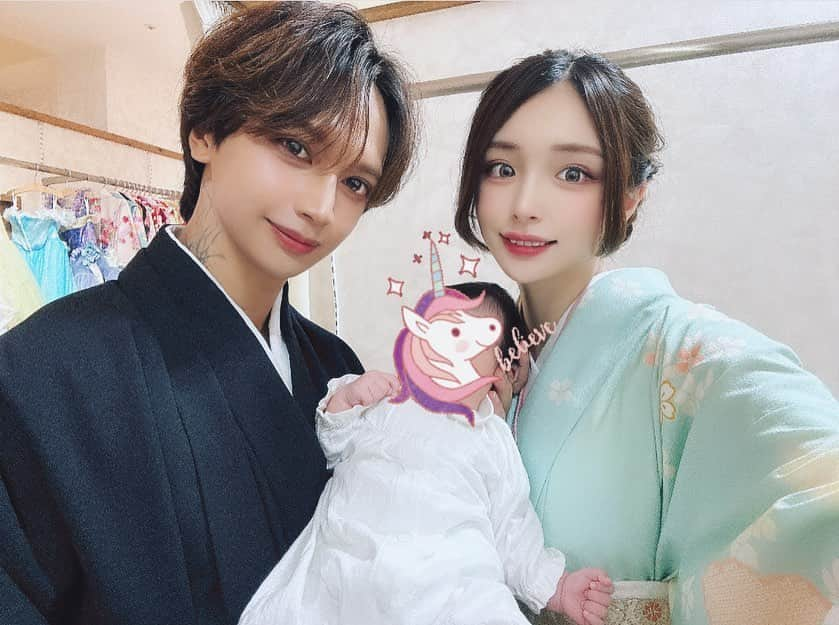 HAUのインスタグラム：「🇻🇳👨🎀👶🎀👩🇯🇵 ⛩️お宮参り撮影📸  #日越カップル  #お宮参り」