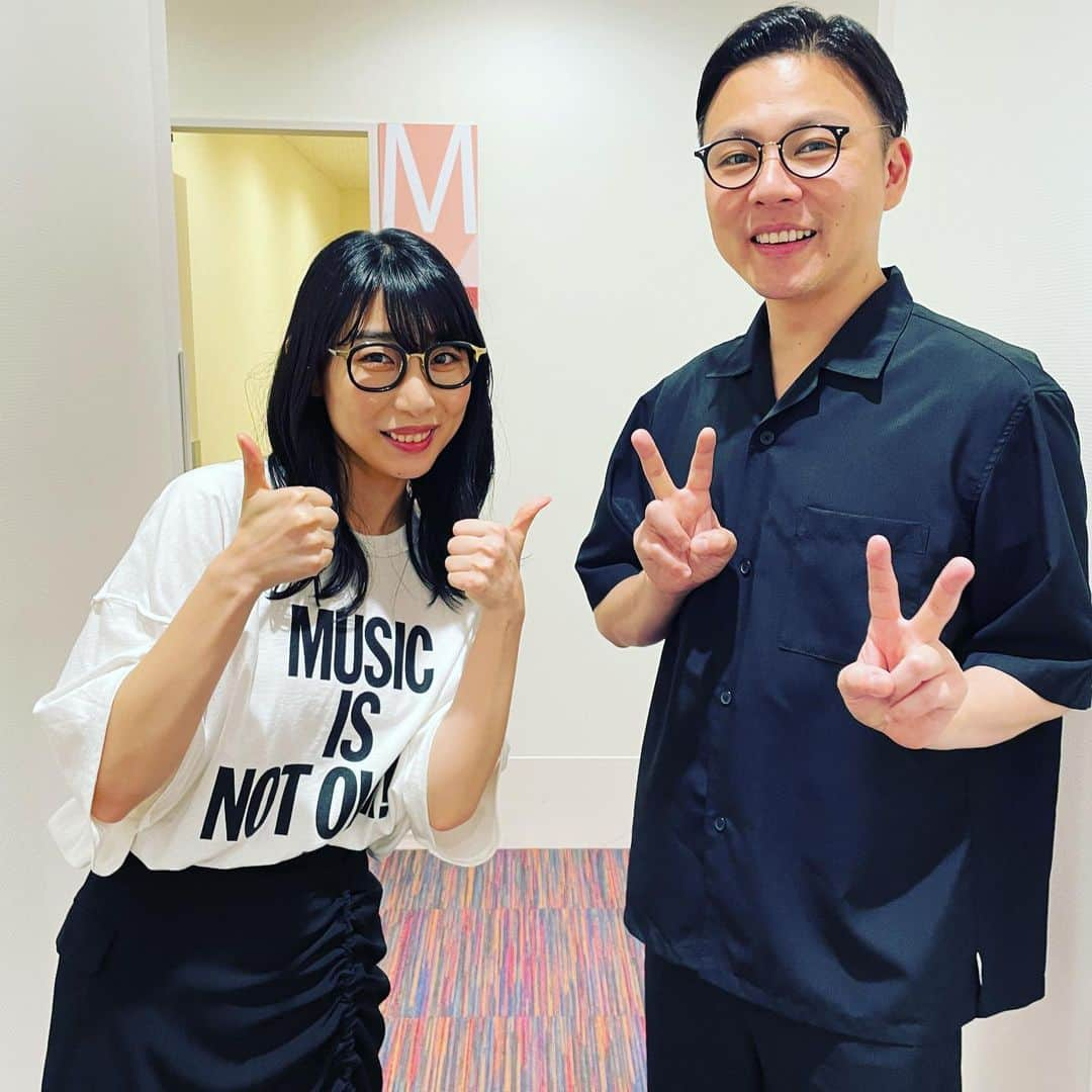 奥田修二さんのインスタグラム写真 - (奥田修二Instagram)「【収録】  今夜のテレビ朝日『かまいガチ』に出演させていただいております。  収録後のハシヤスメさん。  解散してから初めて会うハシヤスメさんは、もうバリバリタレントさんでした。  #ガクテンソク #かまいガチ #BiSH #ハシヤスメアツコ  #目指せ井森美幸」9月13日 19時07分 - gakutensoku_okuda_official