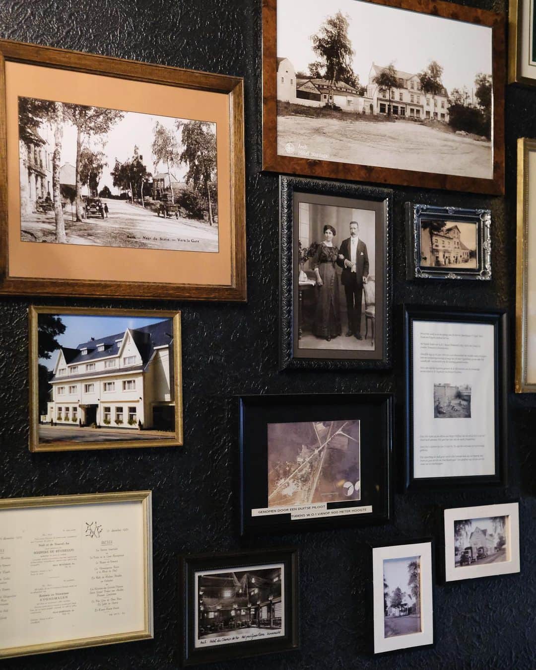 佐藤香菜さんのインスタグラム写真 - (佐藤香菜Instagram)「Genk(As)で泊まった場所 @hotelmardaga  リエージュ出身で木材商人だったマルダガ家が1904年 この場所にレストランを作り1910年頃にはホテルになった。第一次世界大戦中はドイツ領で近くに飛行場があった。 第二次世界大戦中の1941年(ナチス政権下？)には ホテルに爆弾が落ちて全焼したらしい。 それから再建されて今の形になったんだって。 とある方に教えていただいて選んだホテル。素敵でした〜」9月13日 19時36分 - kana__sato622