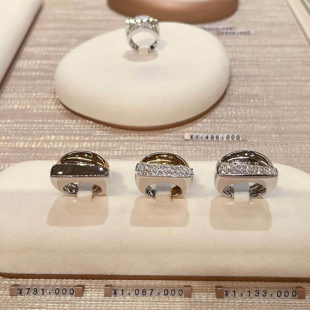 HANKYU.MODEさんのインスタグラム写真 - (HANKYU.MODEInstagram)「. FRED RENEWAL OPEN At 5F International boutiques  9/9(土)「FRED」が装い新たにリニューアルオープン。 最新のブランドコンセプトを採用した新しいブティックは、「フレッド」のDNAである、太陽の光と海、そしてフレンチリヴィエラの世界を表現したインテリアに生まれ変わりした。  より明るくなった店内で新作も含めた多彩なコレクションをお楽しみください。また、リニューアルオープンを記念し、お買上げいただいたお客様へ「フレッド」スペシャルギフトもご用意。※ギフトはなくなり次第終了。  詳しくはプロフィールURLをチェック！@hankyumode  #FREDJewelry #フレッド #FREDparis #hankyumode #hankyu #阪急うめだ本店 #阪急本店 #うめはん #ファッション  #hankyumode23aw #ジュエリー #hankyumode23awjewelry」9月15日 12時00分 - hankyumode