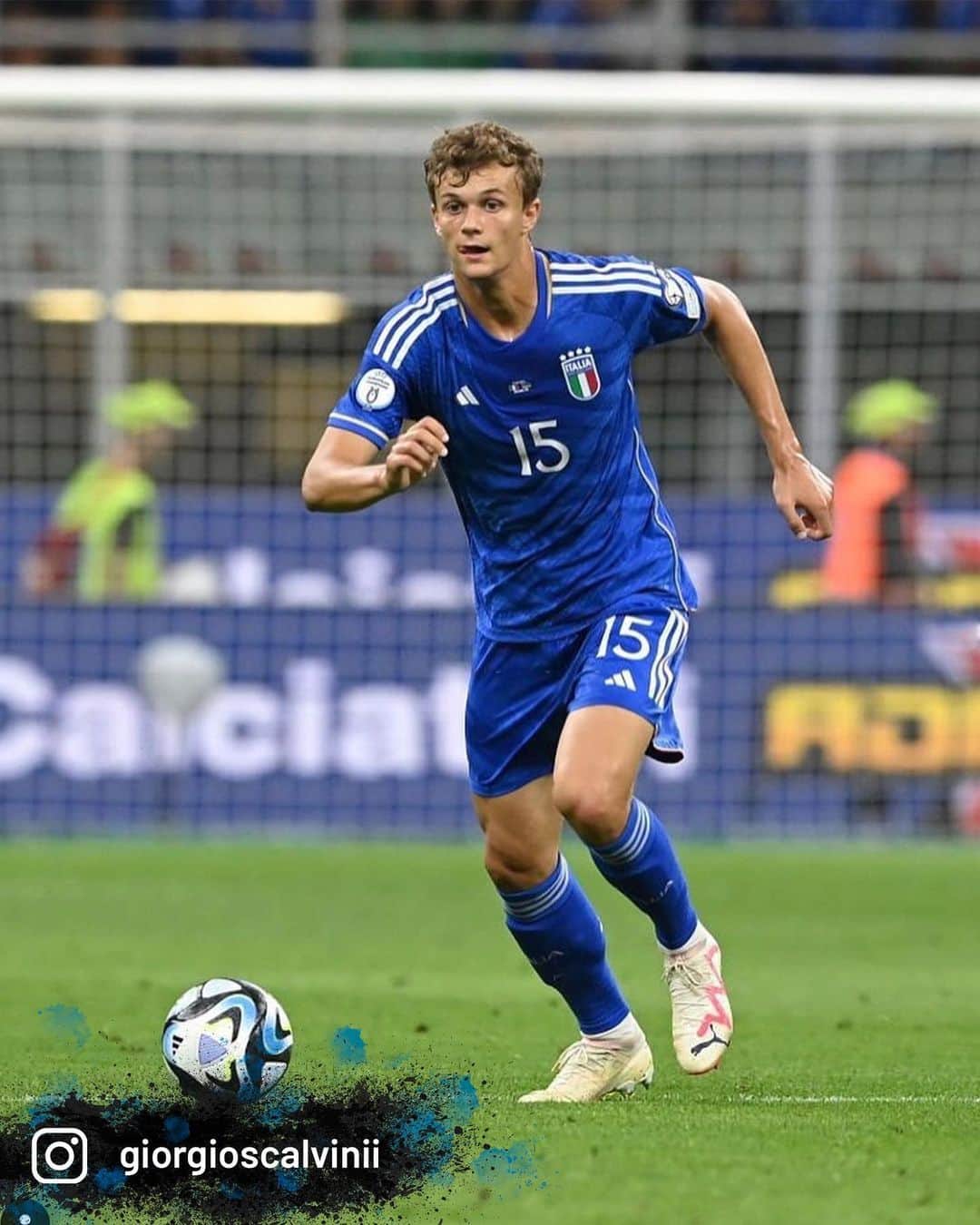 のインスタグラム：「Che partita! 👑🇮🇹  Shining in @azzurri’s win! 👑🇮🇹  📸 @giorgioscalvinii  #EURO2024 #GoAtalantaGo ⚫️🔵」