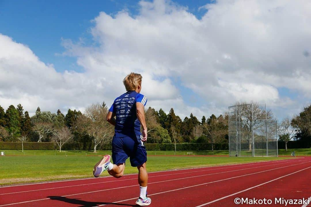 松本光平さんのインスタグラム写真 - (松本光平Instagram)「.  🏃‍♂️スプリントトレーニング🏃‍♂️  Sprint Workout  #newzealand  #trackandfield #sprint #sprintworkout #sprinttraining  #ニュージーランド #陸上 #パラリンピック #視覚障害 #スプリントトレーニング  ◾️松本光平 個人スポンサー 一覧  【メンズルシアクリニック】 @mensluciaclinic.pr   【ルシアクリニック】 @luciaclinic.pr   【Venture Lab.株式会社】 @venture_lab.group   【株式会社ディープサンクス】 @deep.thanks   【Studio Le Temps】 @studioletemps_iyagi   【医療法人社団 西宮回生病院】 @hmw_group  【JPEC】 @jpec.official   【ジェイペック鍼灸整骨院】 @jpec.medical   【美骨鍼灸サロンLucia】 @bikotsusalon.lucia   【友廣聡】 @satoc3104   【株式会社ミヒロL.C.P】 @ceomm316   【応援隊長 木村】  【増本整形外科クリニック】 @masumoto_seikei   ◾️個人サポート 【ADAPTインソール】 @adapt_sdys   【EAUDVIEスポーツサングラス】 @sunglass_eaudevie   【株式会社プレシャスケア】 @w.fujiwara   【株式会社FIXIT】 @fixit.japan   【株式会社クーバー・コーチング・ジャパン】 @coerver.japan   【株式会社アプロフランチャイズシステム】 @manabu_kawai   【erable creation】 @erable_creation   【株式会社ケイズネッツ プリント】 @ks_nets」9月13日 19時46分 - kohei.matsumoto_official