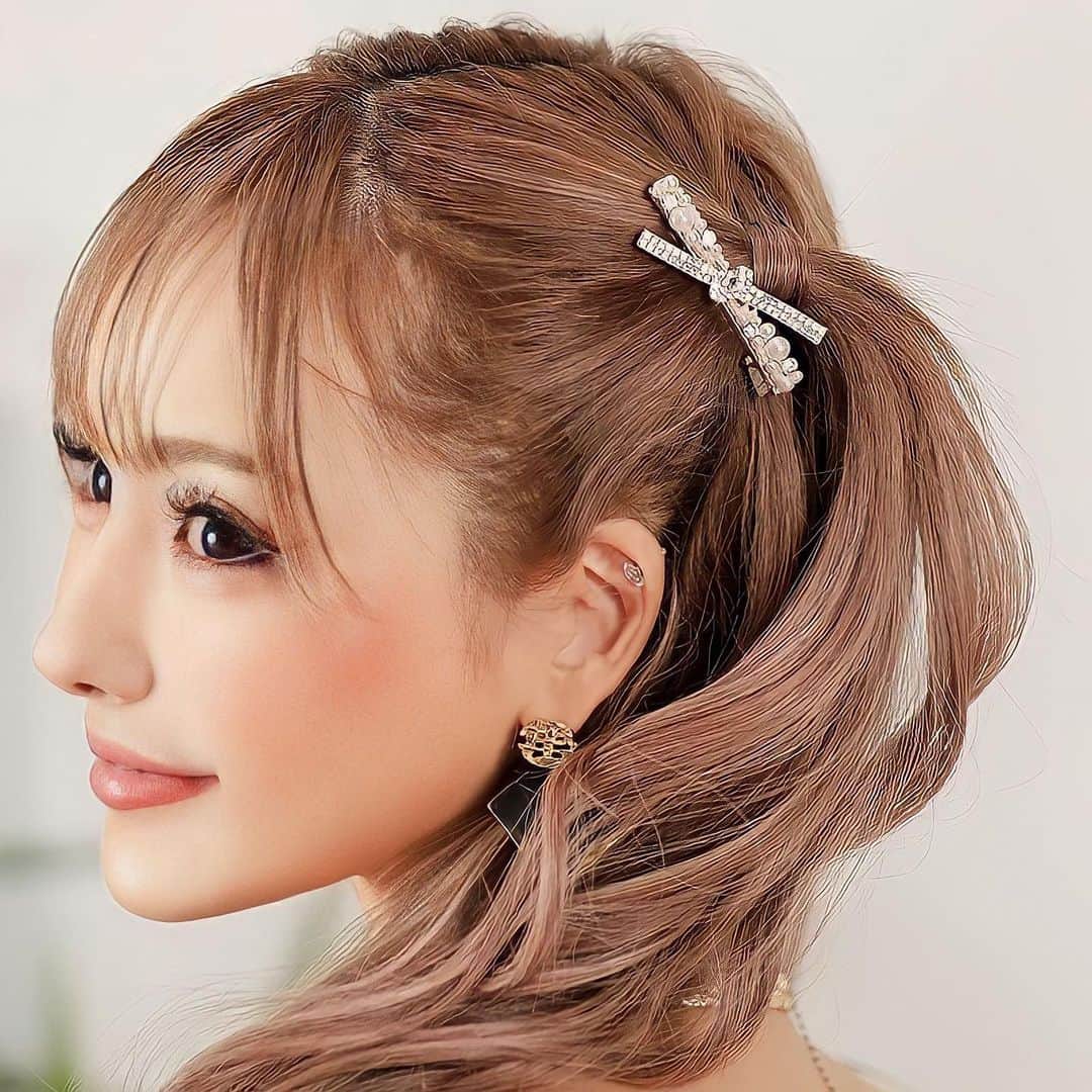葉月芽生さんのインスタグラム写真 - (葉月芽生Instagram)「かわいいアクセ発売したよん🎀💎  #angelr  #accessory」9月13日 19時41分 - mei_hazuki