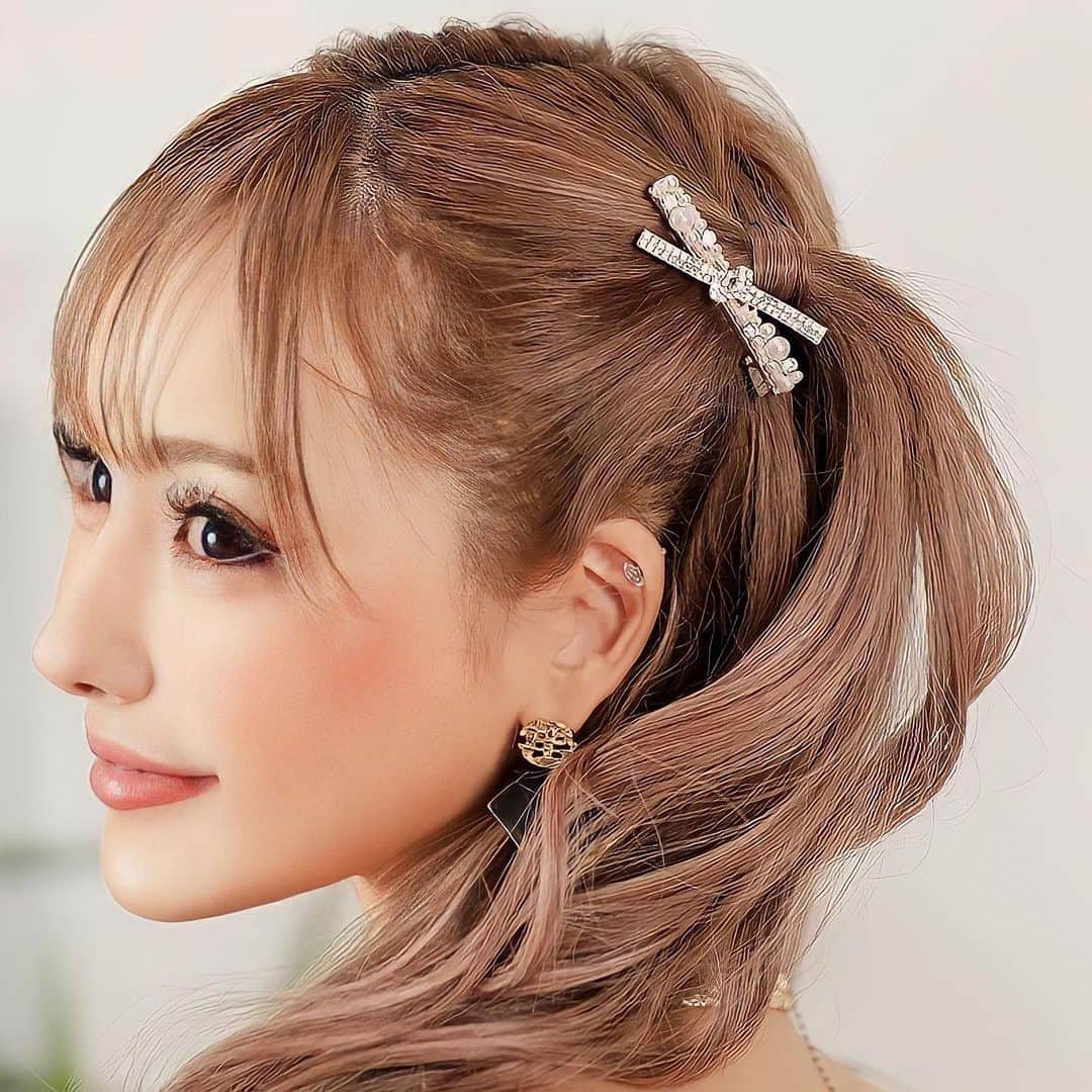 のインスタグラム：「かわいいアクセ発売したよん🎀💎  #angelr  #accessory」