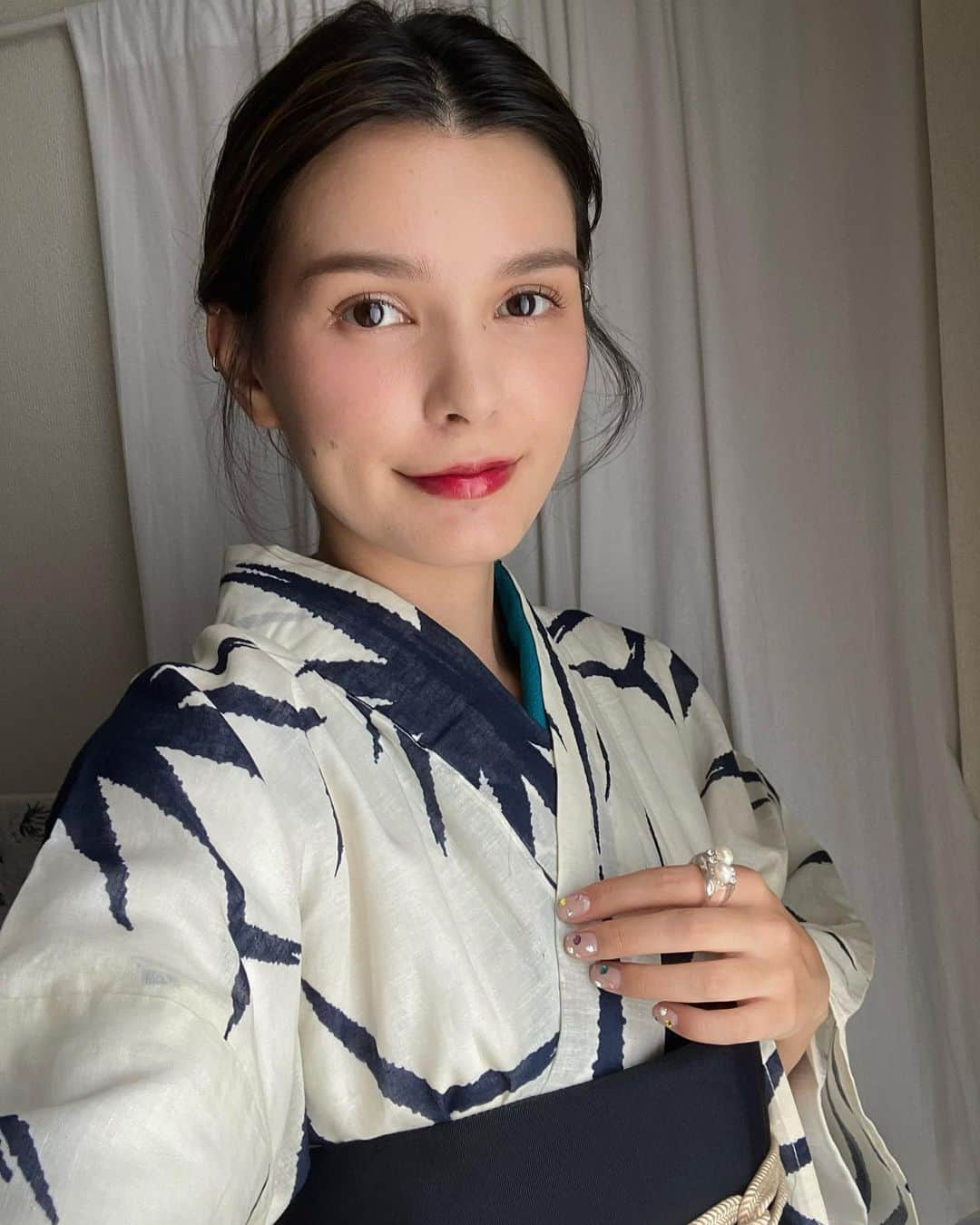 ケリーアンさんのインスタグラム写真 - (ケリーアンInstagram)「💙  Did a good job dressing myself in Yukata.」9月13日 20時10分 - kellysoooreal