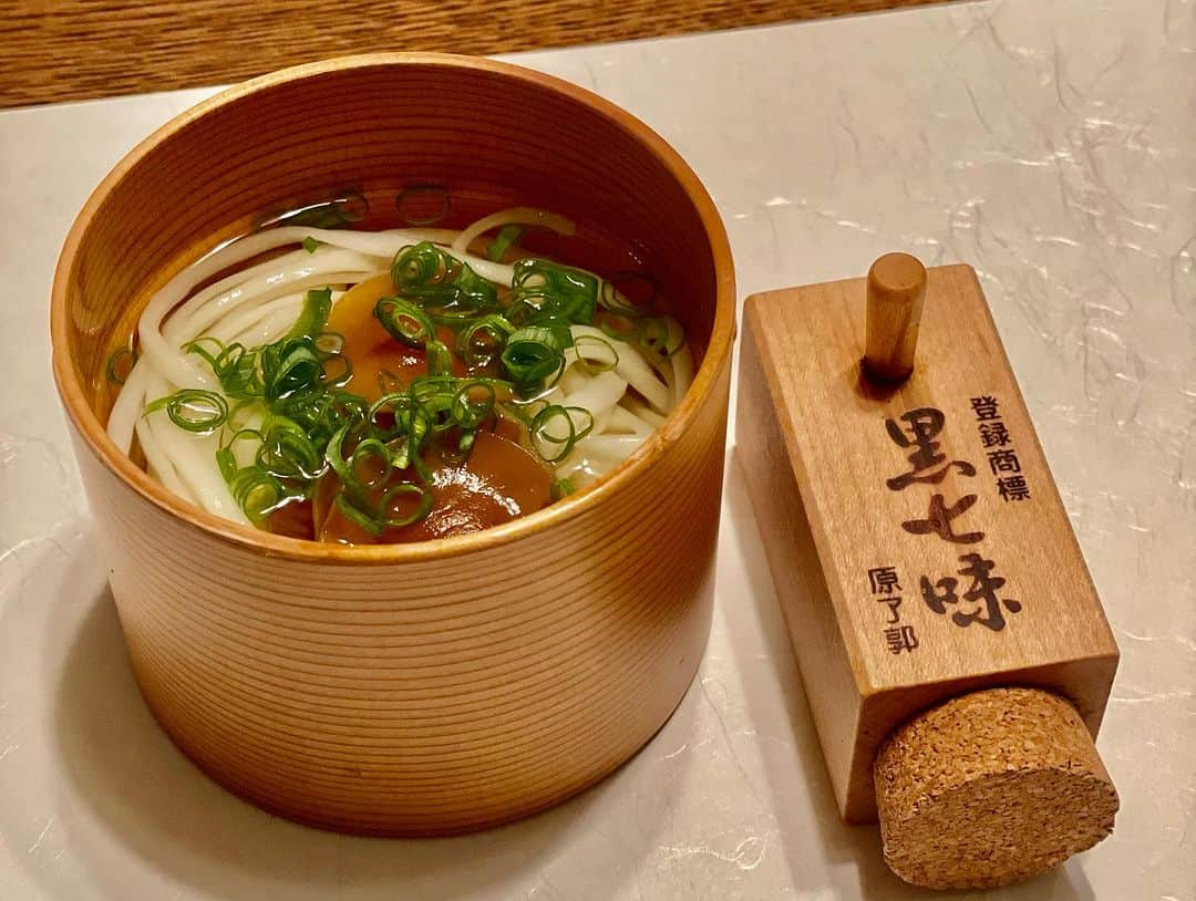 浦野一美さんのインスタグラム写真 - (浦野一美Instagram)「#✈️  夏瀬温泉 都わすれ 夜ご飯には秋田県の名産品をいただきました♡  あきたこまちや稲庭うどん、 いぶりがっこ等 珍しい食べ物を体験できて 美味しく秋田の食を楽しめましたᵕ̈*  私はマタニティメニューだったので、 お刺身等はマイラブさんが楽しんでいました´`*  ⋆┈┈┈┈┈┈┈┈┈┈┈┈┈┈┈⋆ 📍夏瀬温泉 都わすれ ・住所：秋田県仙北市田沢湖卒田字夏瀬84 ・最寄駅：角館駅下 ・送迎：有り(事前予約) ⋆┈┈┈┈┈┈┈┈┈┈┈┈┈┈┈⋆  #秋田 #夏瀬温泉 #都わすれ #客室露天風呂 #温泉 #旅館 #akita #natsuse #miyakowasure #privateopenairbath #onsen #ryokan #マタニティー #マタニティーライフ #マタニティ  #dinner #マタ旅 #秋田旅行 #秋田県 #ベイビームーン」9月13日 20時40分 - cindy.cinderella