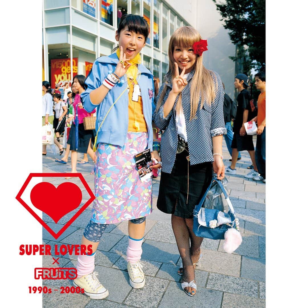 FRUiTSのインスタグラム：「@superlovers_1988  FRUiTS magazine No.41 shot by Shoichi Aoki in 2000  Super Lovers launched in 1988 by designer Yasuharu Tanaka, in response to the emerging #Dance, #Punk and #OldSchool fashion scenes.  From the 1990s to the 2000s, Super Lovers injected music, art, diversity and LOVE (tolerance) into fashion, becoming an instantly beloved brand for a generation of party kids.  The enduring message of tolerance and positivity Super Lovers embodies spoke to kids, teens and celebrities from all walks of life within the party cultures of Tokyo, London and Hong Kong.  The love continues with 2021’s Rebooted, high-quality, print on-demand products, now on sale!  From Tokyo with love Love is the message SUPER LOVERS Co. Ltd.  #superlovers #スーパーラヴァーズ #FRUiTS #フルーツ #shoichiaoki #fruitsmag #fashionshopping #streetware #streetfashion #streetstyle #fashionblogger #japanesestreetfashion #harajukufashion #tokyofashion #harajukustyle #lovefashion #picoftheday #kawaiiculture #kawaii #cute #fashion #style #fashionphotography #harajuku #tokyo #japan」
