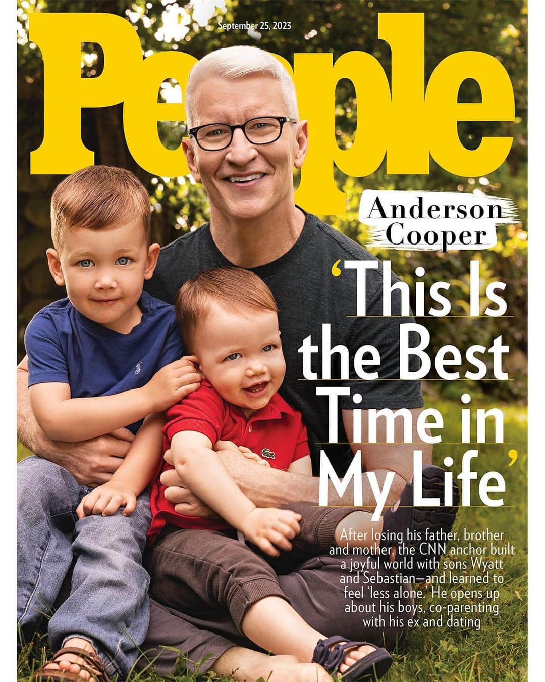 People Magazineさんのインスタグラム写真 - (People MagazineInstagram)「Anderson Cooper is reveling in the joy he gets from raising sons. ❤️ “This is the best time in my life,” the 56-year-old CNN anchor says in the newest issue of PEOPLE. “There is no doubt about it.” Pick up an issue on newsstands Friday and tap the link in our bio for the full cover story. | 📷: @vsteves」9月13日 21時06分 - people