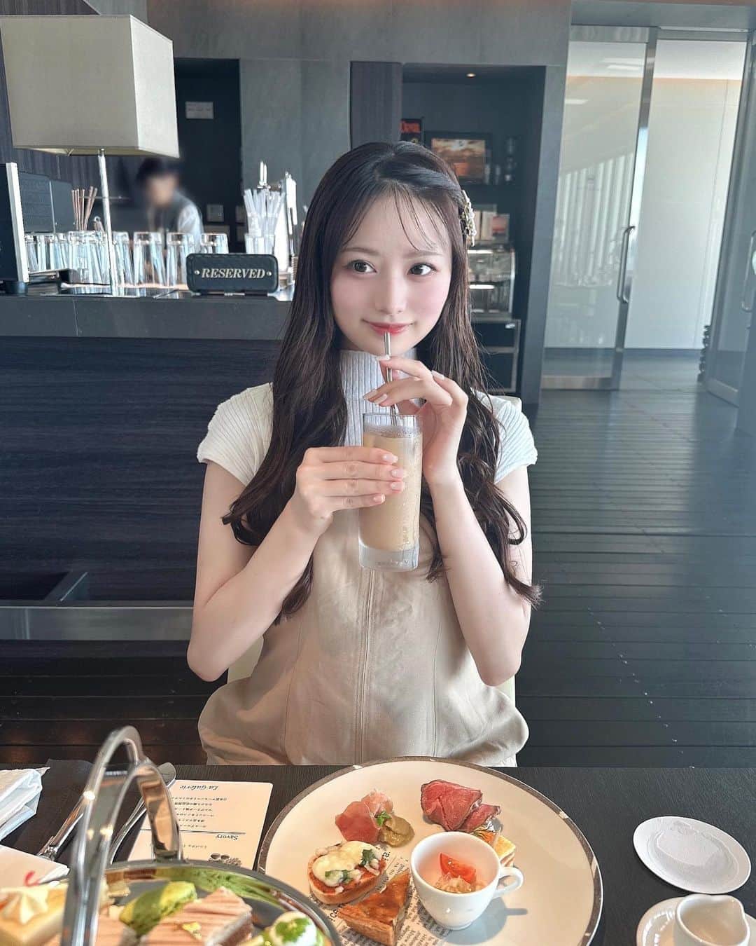 立花琴未さんのインスタグラム写真 - (立花琴未Instagram)「⁡ ⁡ 𝐴𝑓𝑡𝑒𝑟𝑛𝑜𝑜𝑛 𝑇𝑒𝑎 ☕︎︎‎𓂃 𓈒𓏸 アフタヌーンティー ...