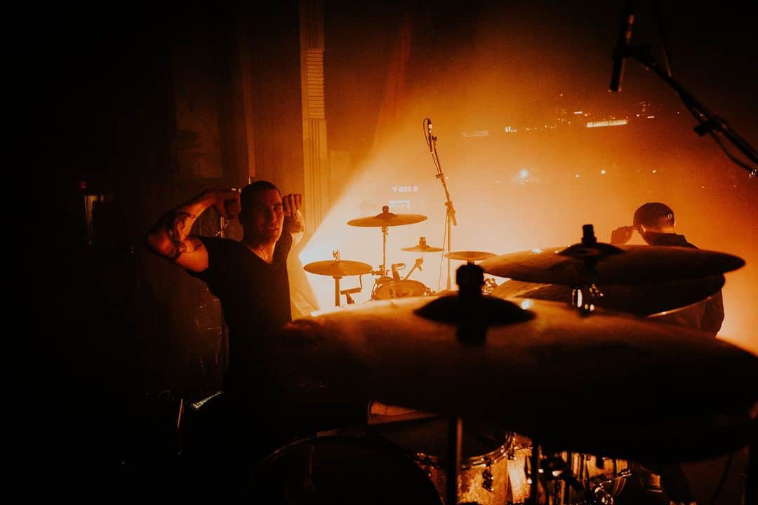 The Amity Afflictionさんのインスタグラム写真 - (The Amity AfflictionInstagram)「Pittsburgh, you brought it last night - as always 🫶 Detroit tonight!   📸 @tomise」9月13日 21時17分 - theamityaffliction