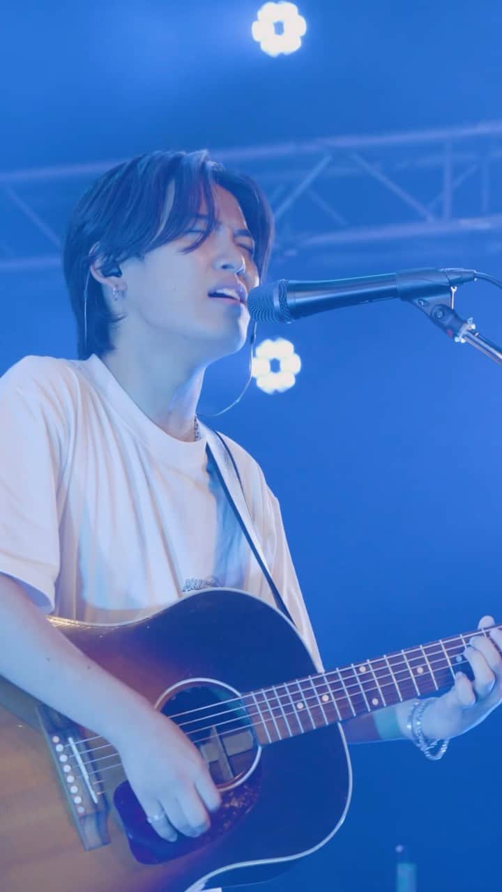舟津真翔のインスタグラム：「『君は運命の人』沢山のチャートにランクインしてて嬉しいです！ もっと沢山の人に届いてほしい！！ #君は運命の人 #舟津真翔 #LIVE映像」