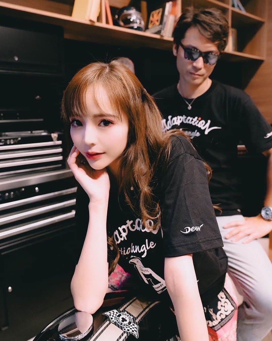 橘寿梨愛のインスタグラム：「DEENstyleTokyoさんのTシャツを着用しています！ @deenstyletokyo_factorygear  アパレルのモデルをさせて頂きました！ ツーリングカップルにおすすめです☺️🏍️👫✨」
